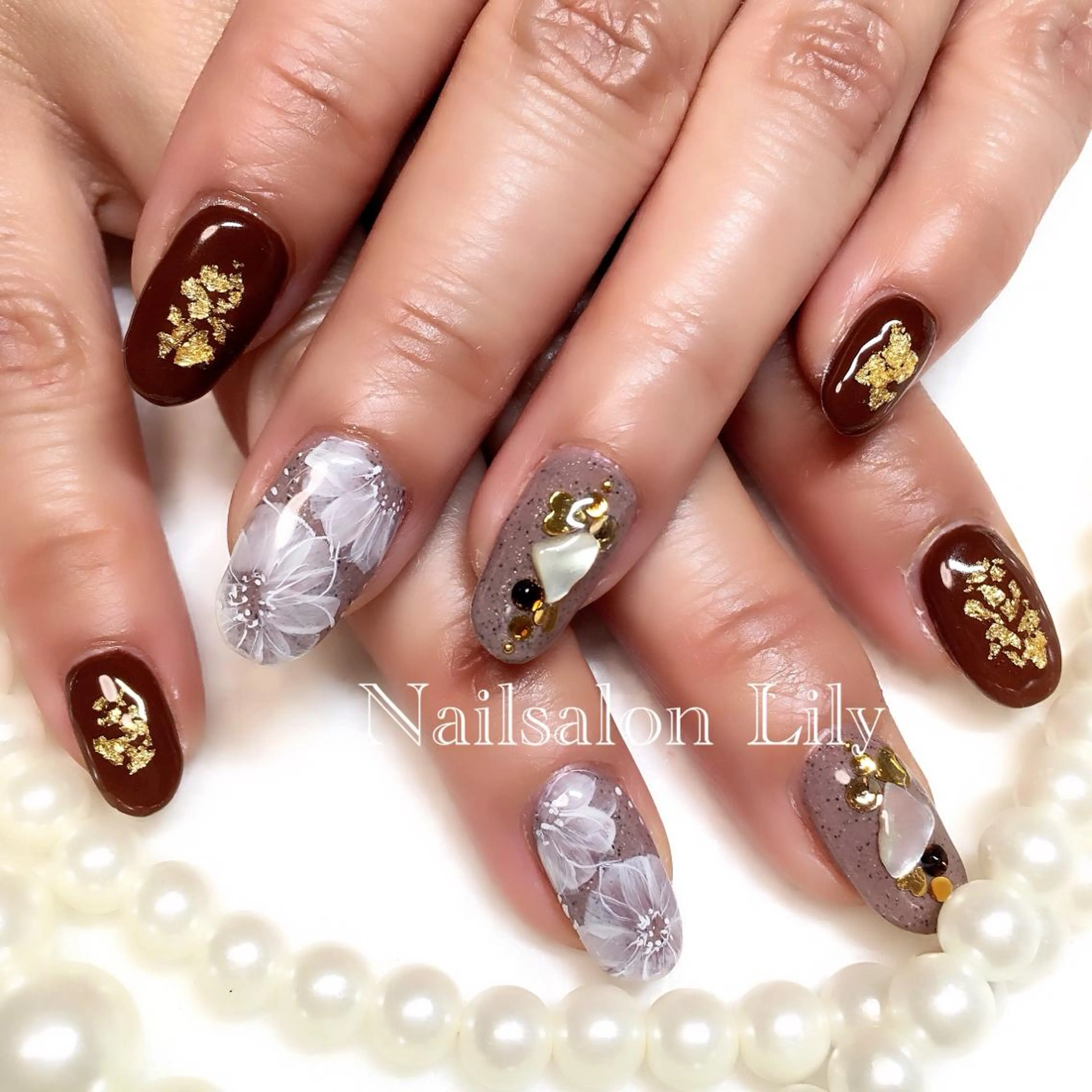 ネイル フラワーネイル Nailsalon Lilyのネイルデザイン