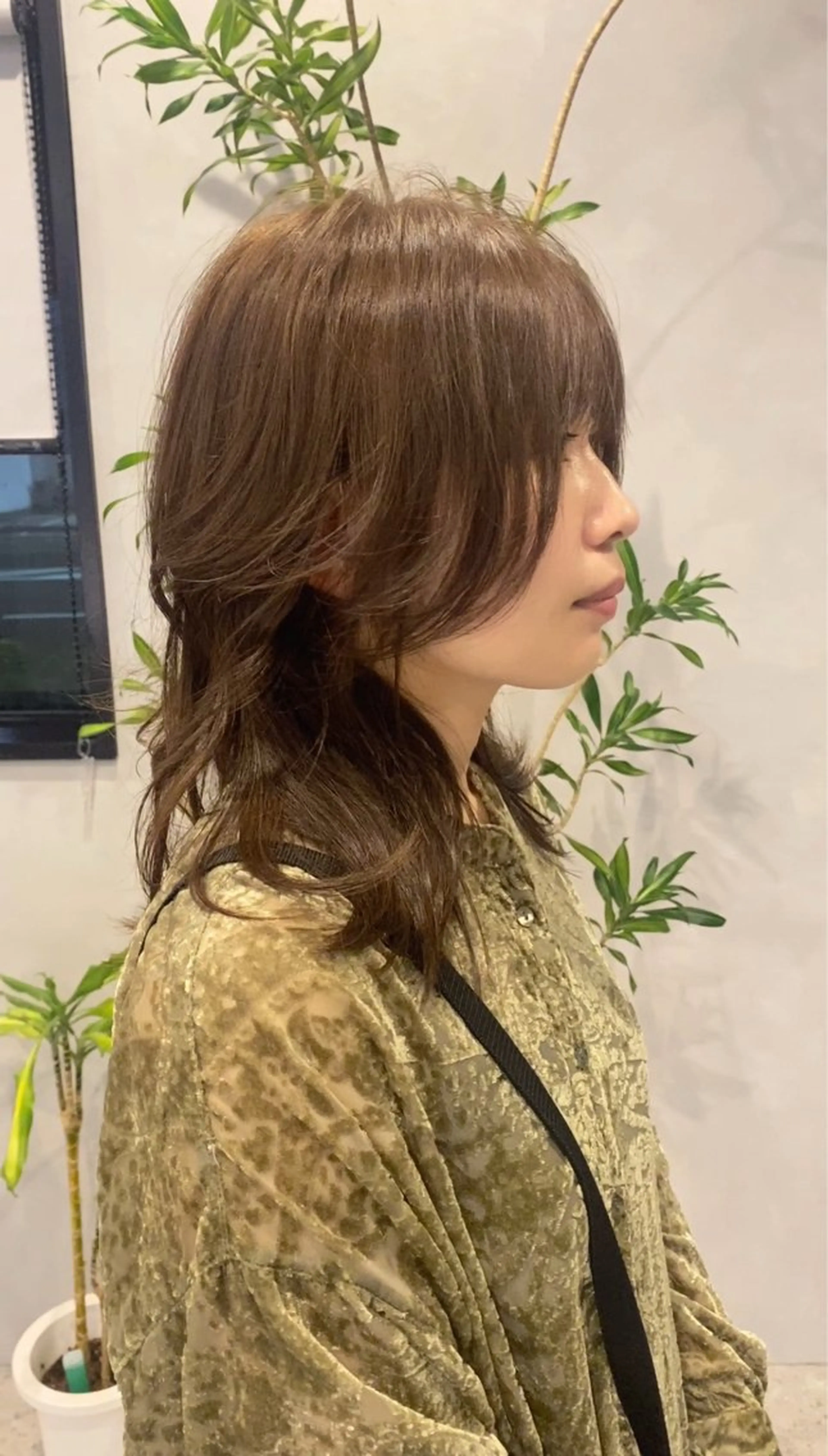 ロング カラー アッシュ アッシュブラウン ブラウンカラー レイヤーカット ロング カット ヘアカラー 大林　恵理 【Agu 屋島】のヘアスタイル