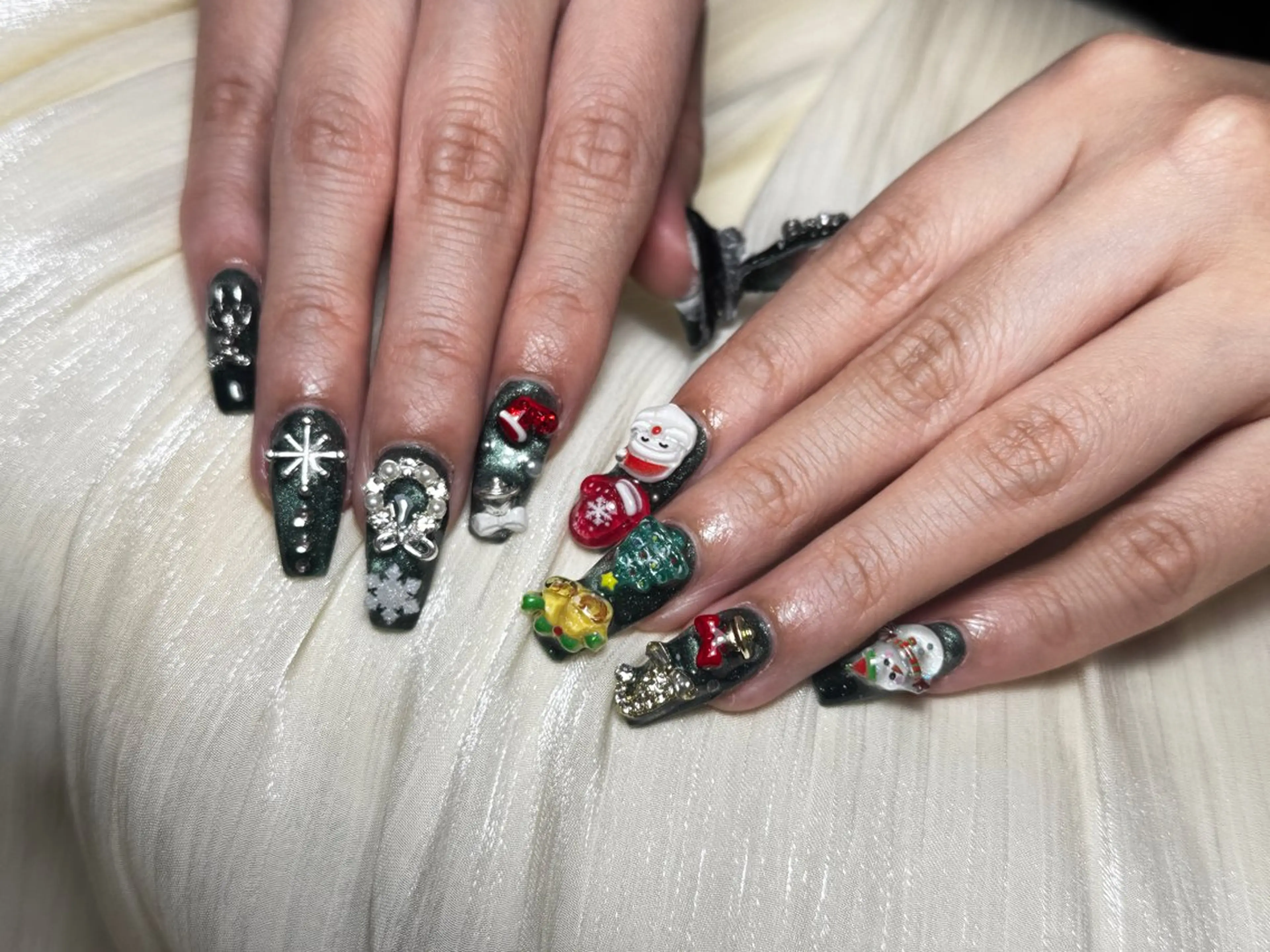 ネイル ハンドネイル ハンドケア DEMAIN- ERIのネイルデザイン