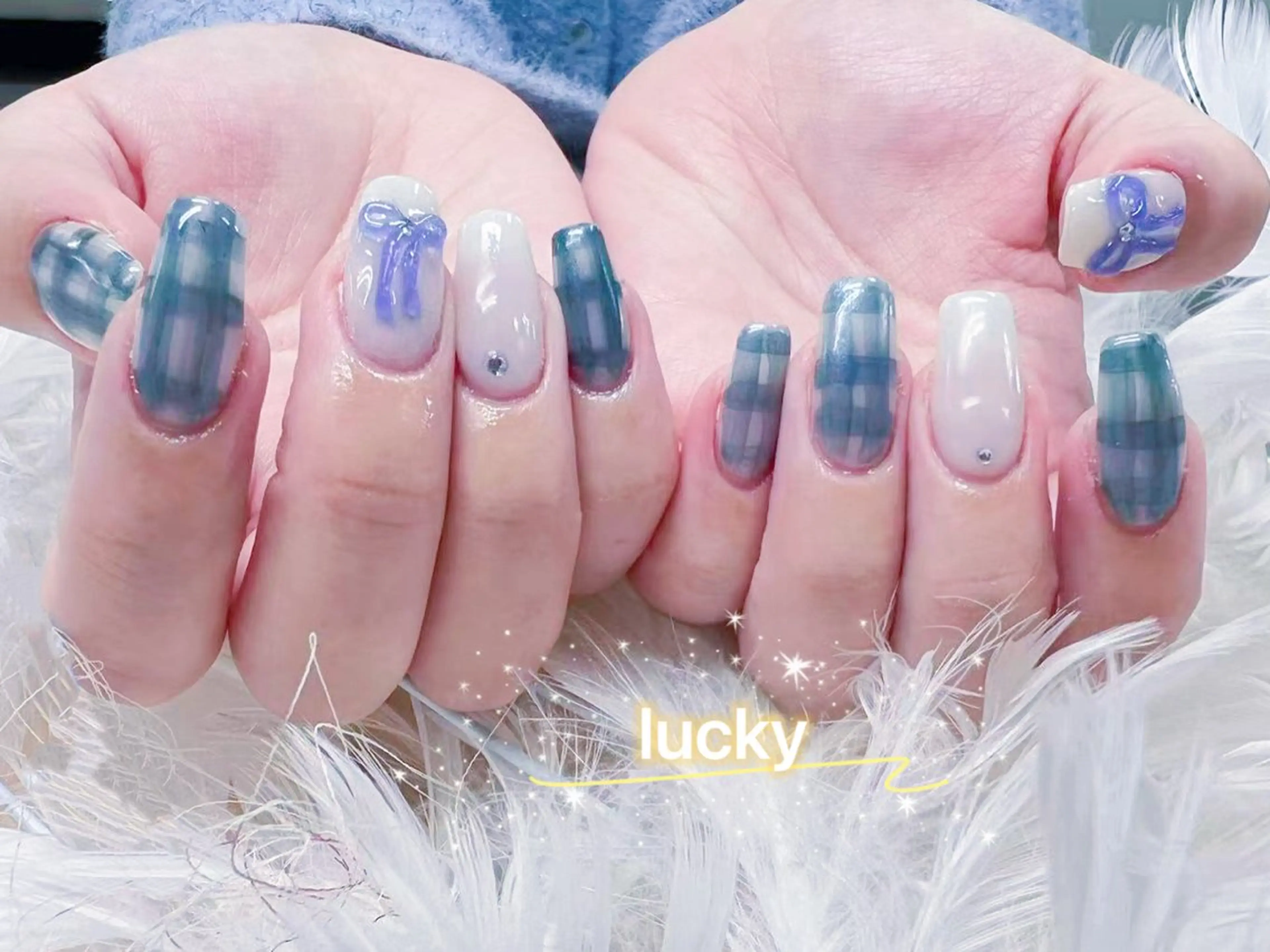ネイル アートネイル チークネイル 長さ出し フットネイル ジェルネイル ハンドネイル ハンドケア ラッキーネイルサロン 西川口東口店のネイルデザイン