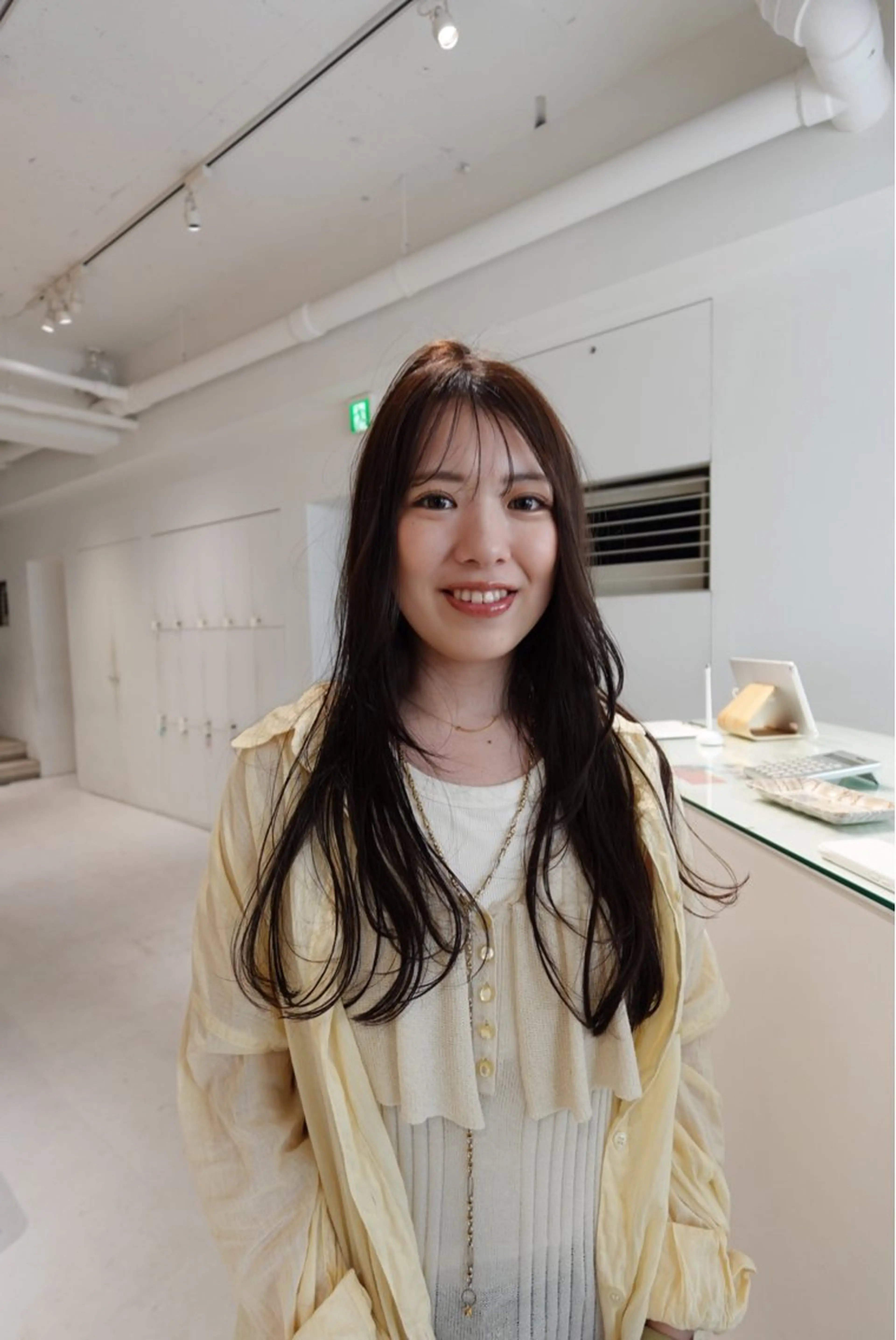 ミディアム カラー 顔まわりレイヤー レイヤーカット カット ヘアカラー トリートメント ralme/sol 髙橋一哉のヘアスタイル