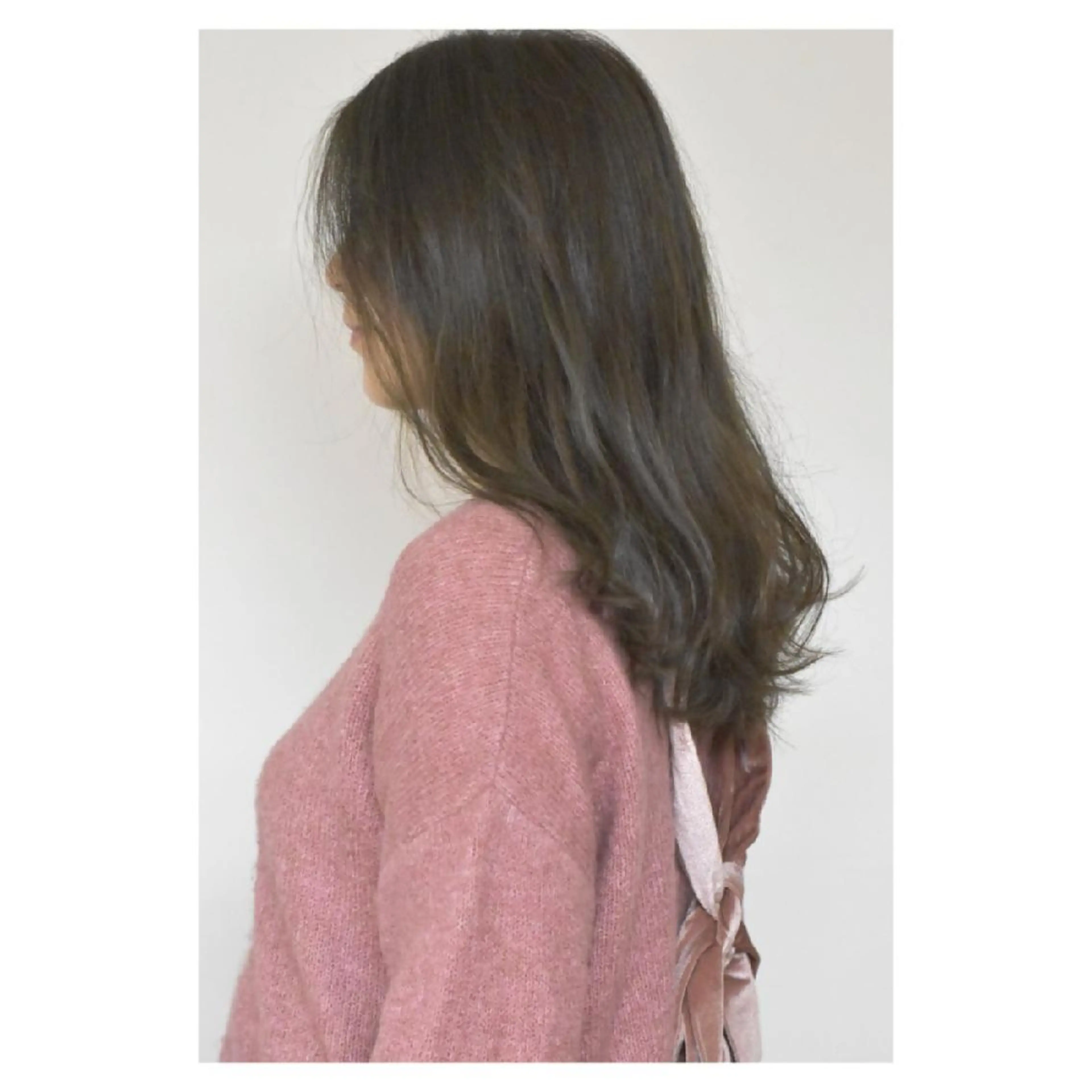 カラー ロング グレージュ オリーブグレージュ オリーブグレー 原田 祥彰のヘアスタイル