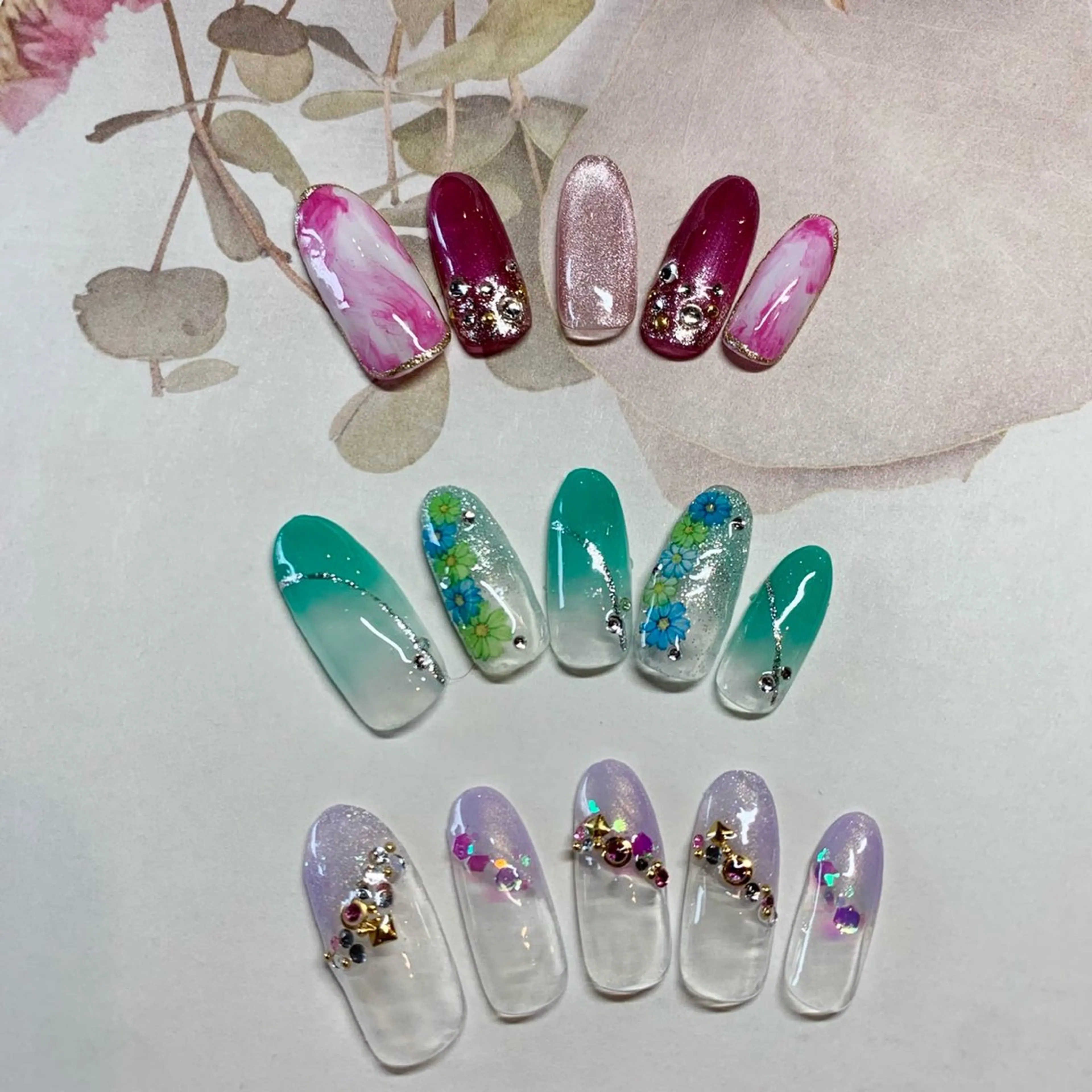 【ご新規様オフ無料】　大人可愛いお出かけネイルコースの写真