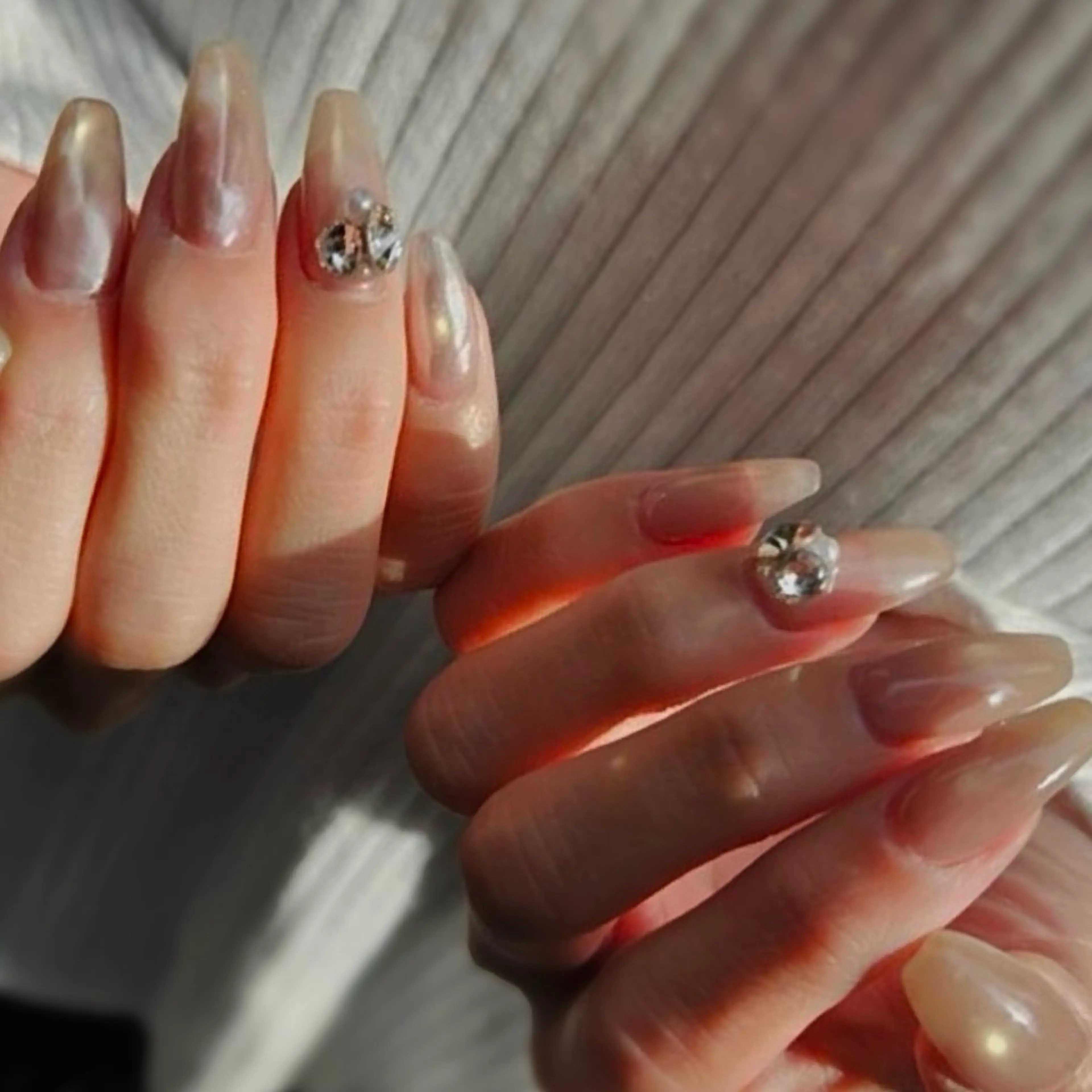 ネイル マグネットネイル ハンドネイル MOE ネイルサロンのネイルデザイン