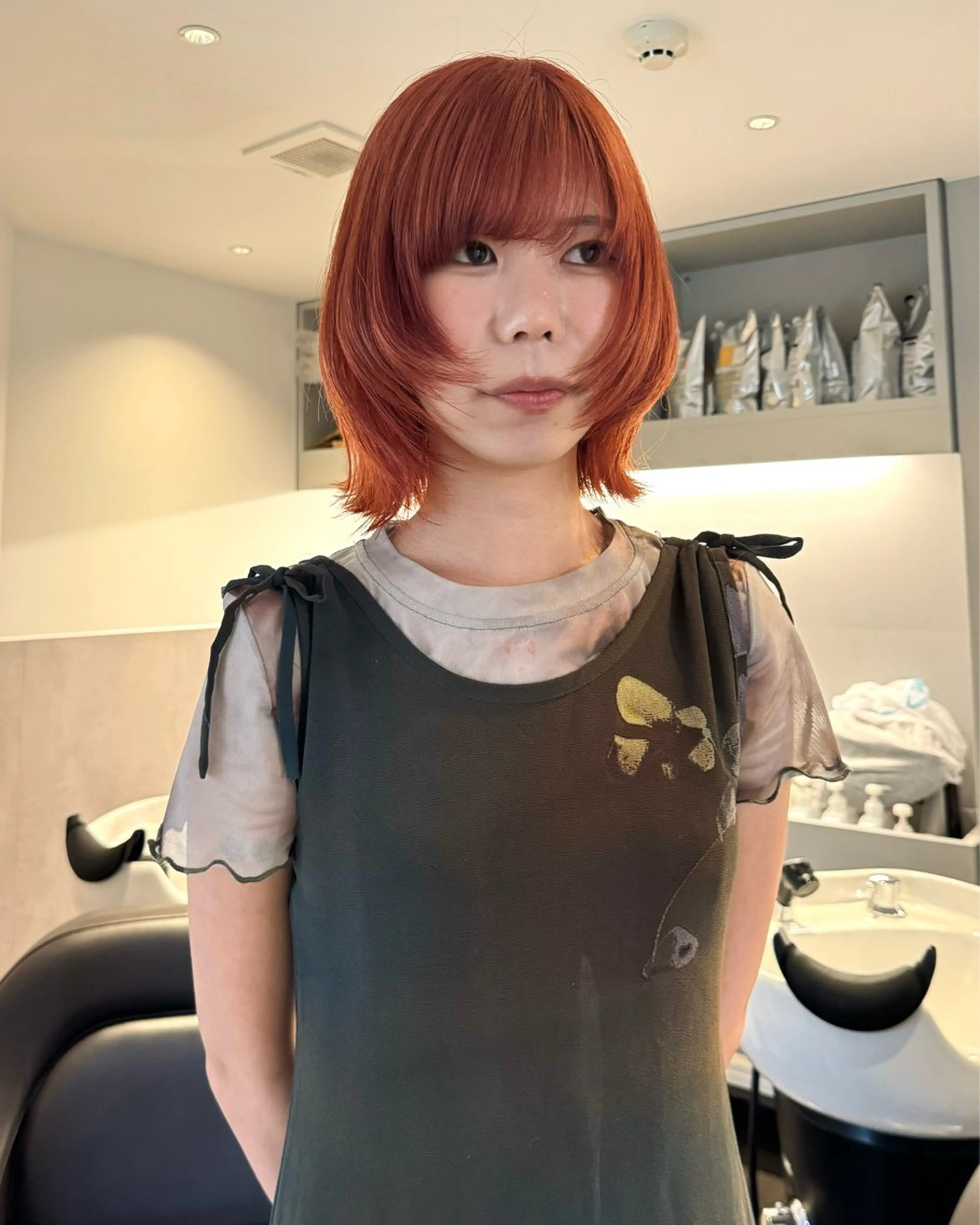 ショート カラー ブリーチ ハイトーンカラー オレンジ ショートヘア ウルフカット カット ヘアカラー トリートメント RAIMA ハイトーン/レイヤーのヘアスタイル