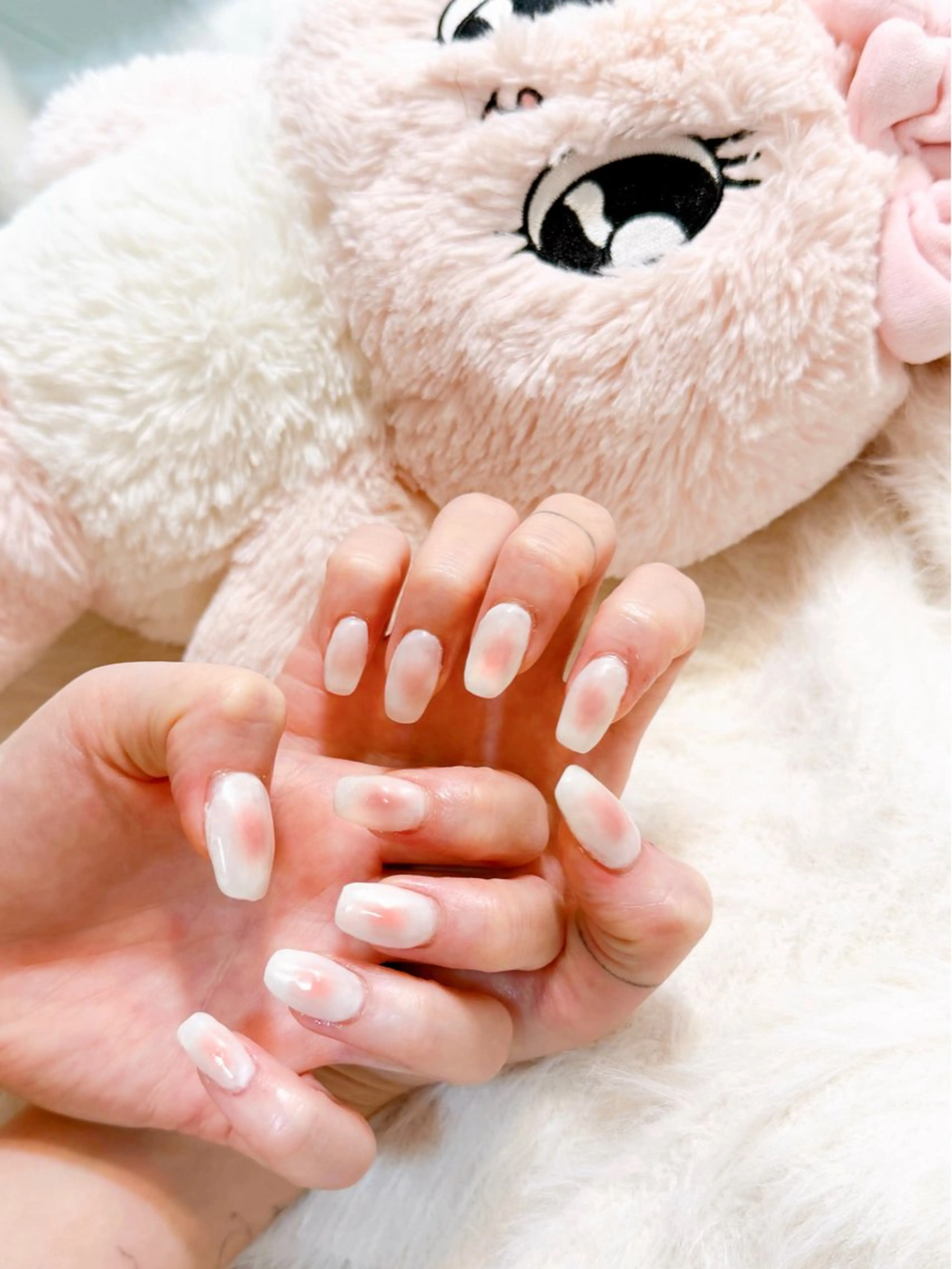 ネイル チークネイル オフィスネイル ワンカラーネイル シンプルネイル Rencontre所属・Rencontre 四谷三丁目韓国ネイルのネイルデザイン