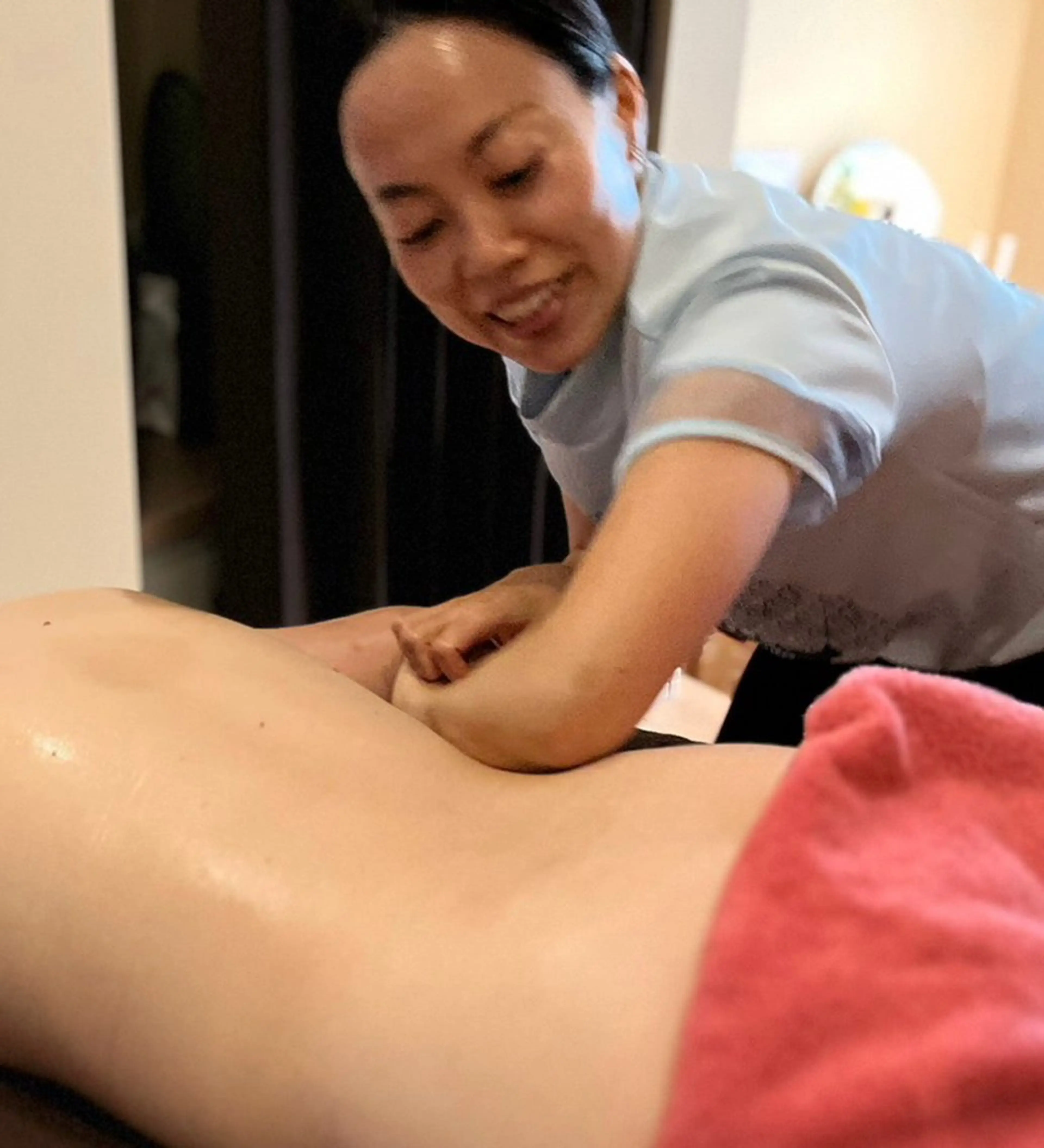 ずっしり疲れの解消に！ガチゴチコリにしっかり深呼吸90分😌もみほぐし＋アロマオイルケア＋炭酸ドライヘッドスパ！の写真