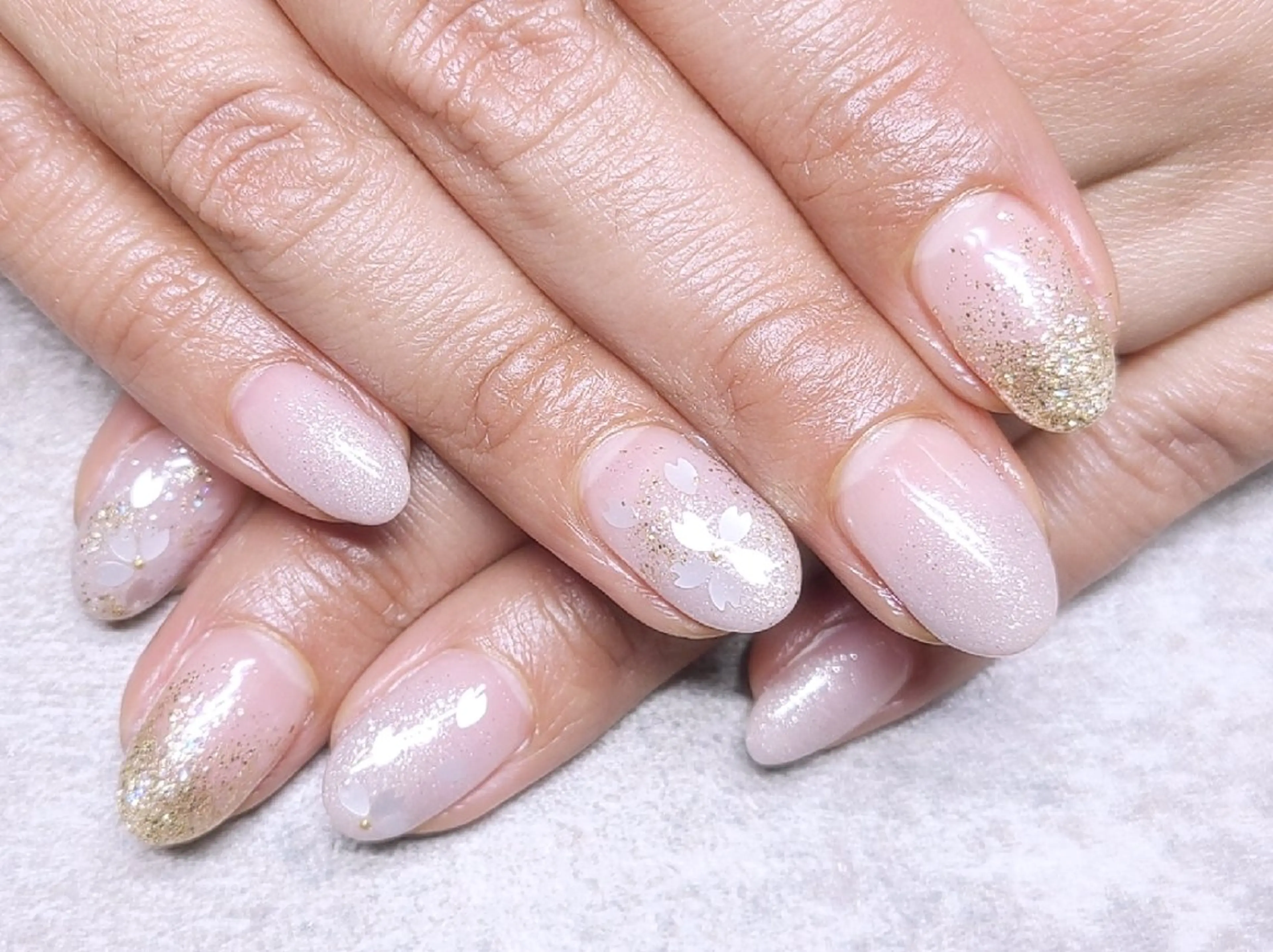 ネイル 桜ネイル グラデーション ホログラムネイル ハンドネイル Coquille ネイル ハセガワのネイルデザイン