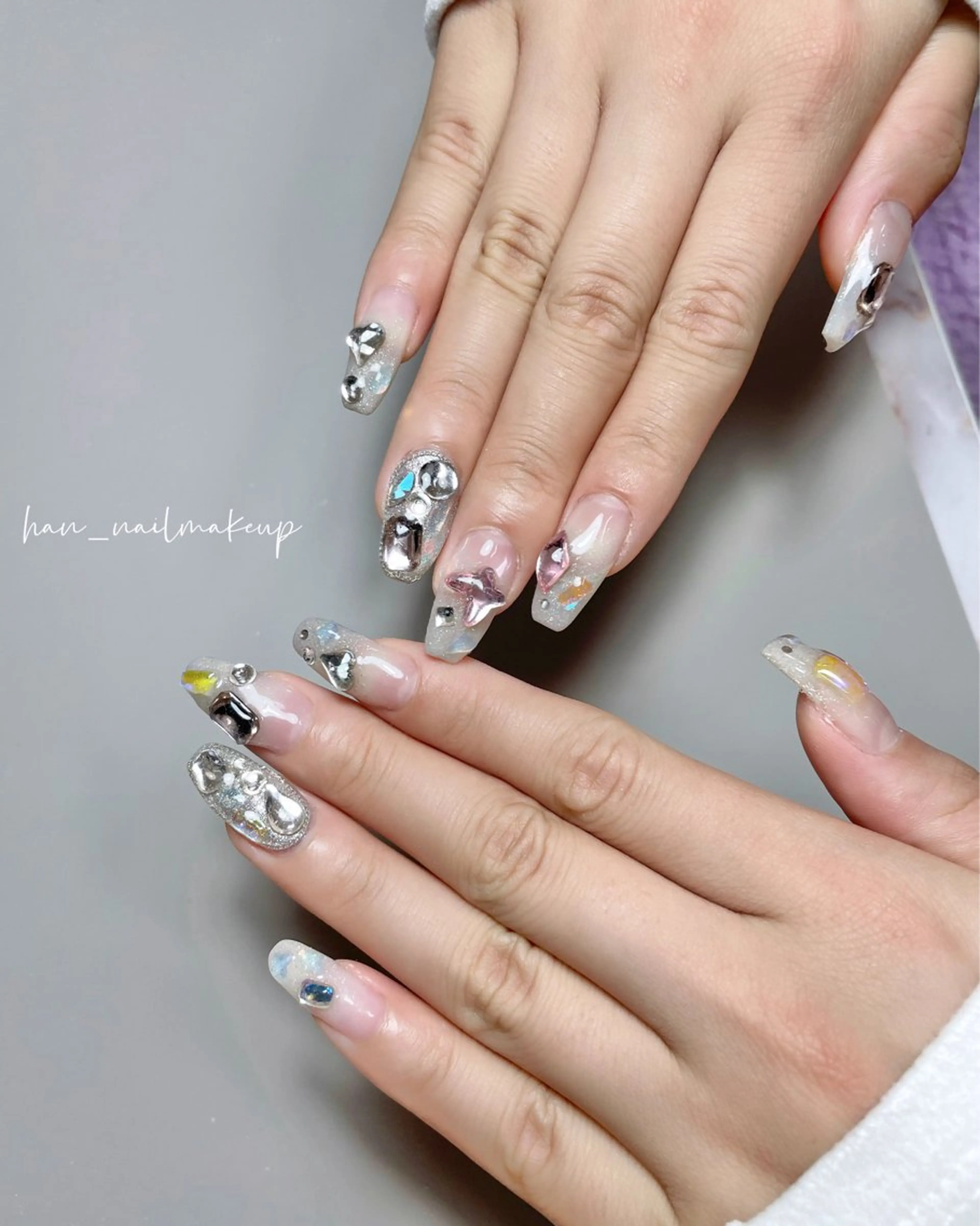 ネイル キラキラネイル ハンドネイル Han Nail 【y&m】のネイルデザイン
