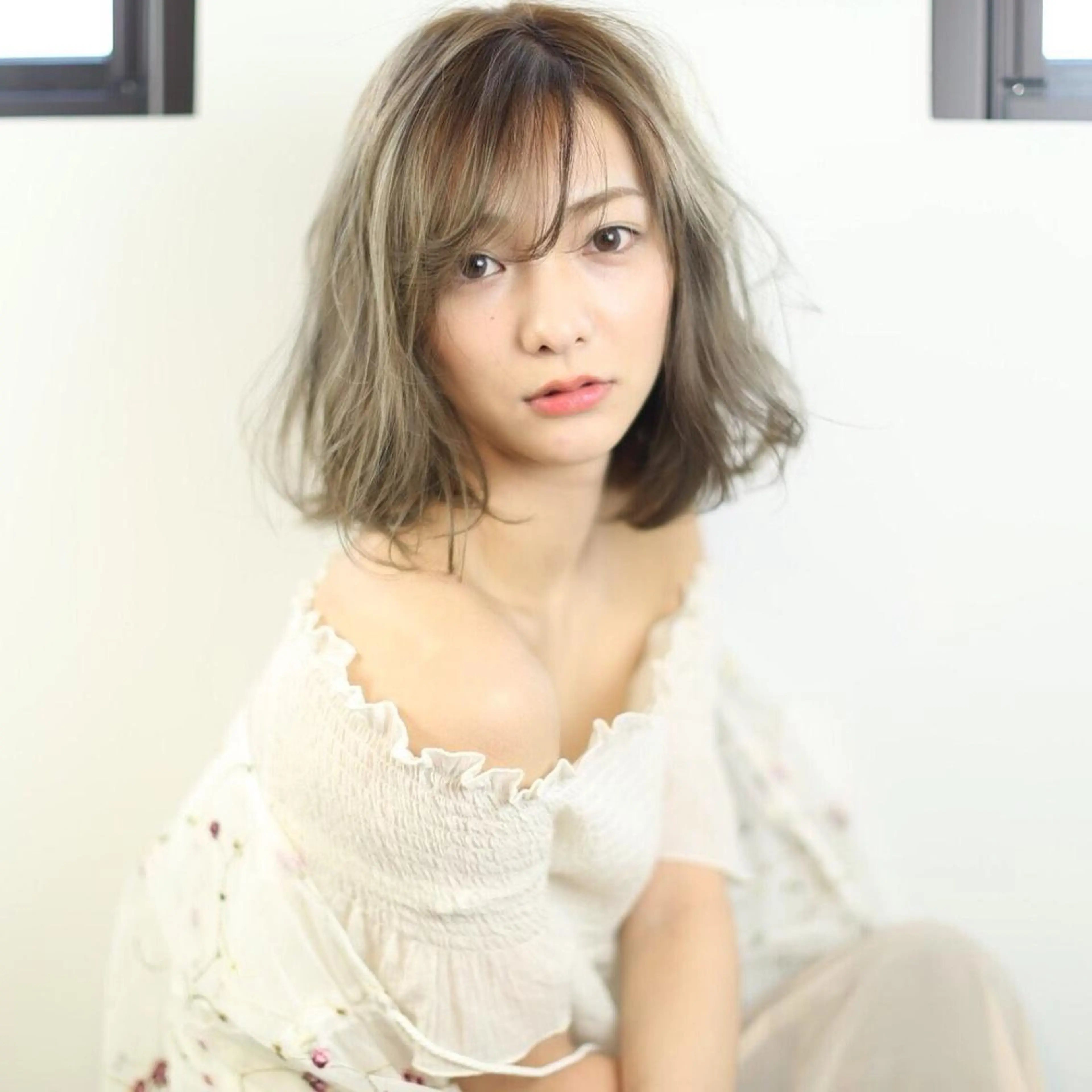 ミディアム 米倉 群のヘアスタイル