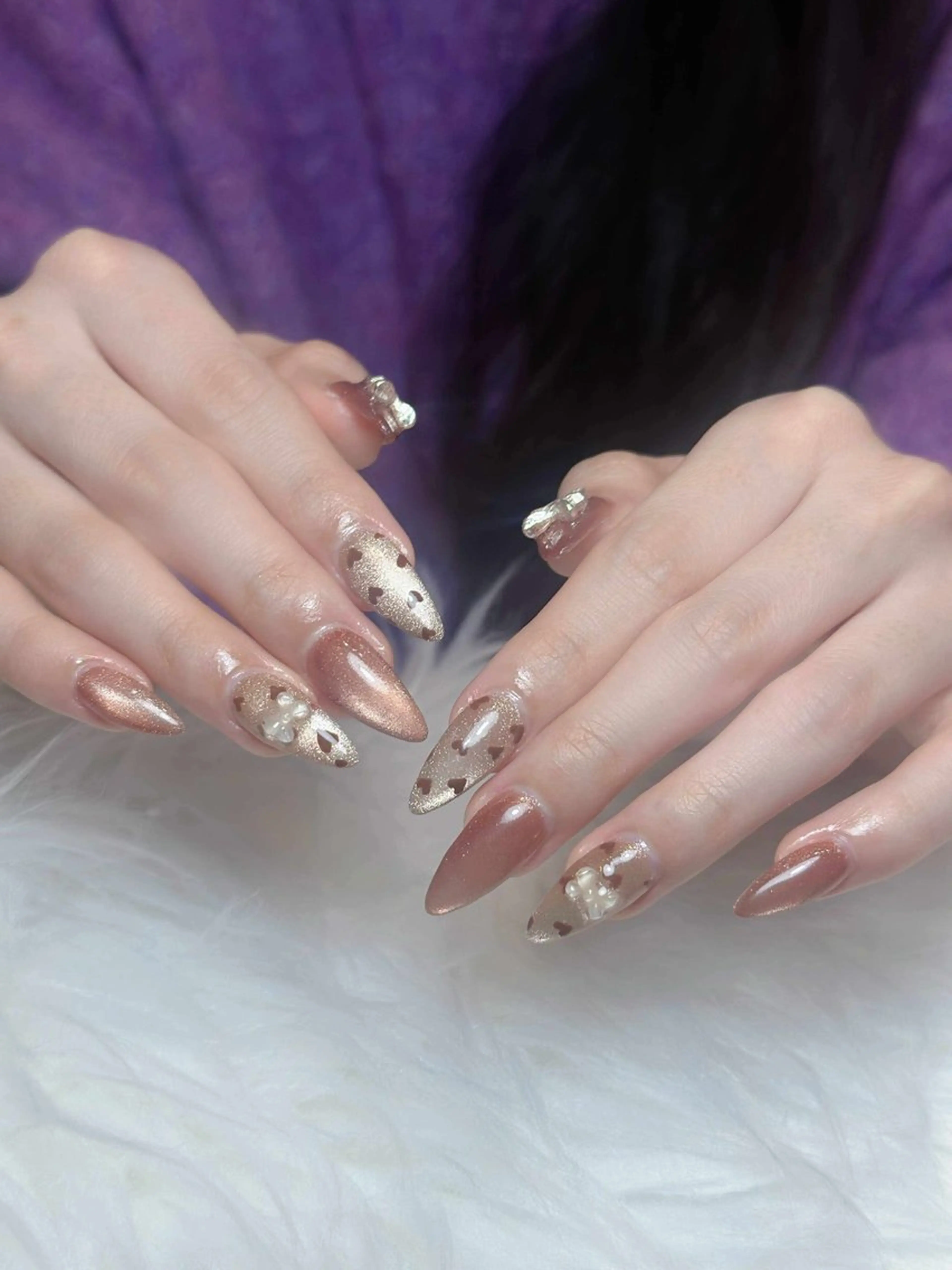 ネイル オーロラネイル ボルドー ブラウン 氷ネイル・うるうるネイル キラキラネイル ハンドネイル Julli NailStudioのネイルデザイン