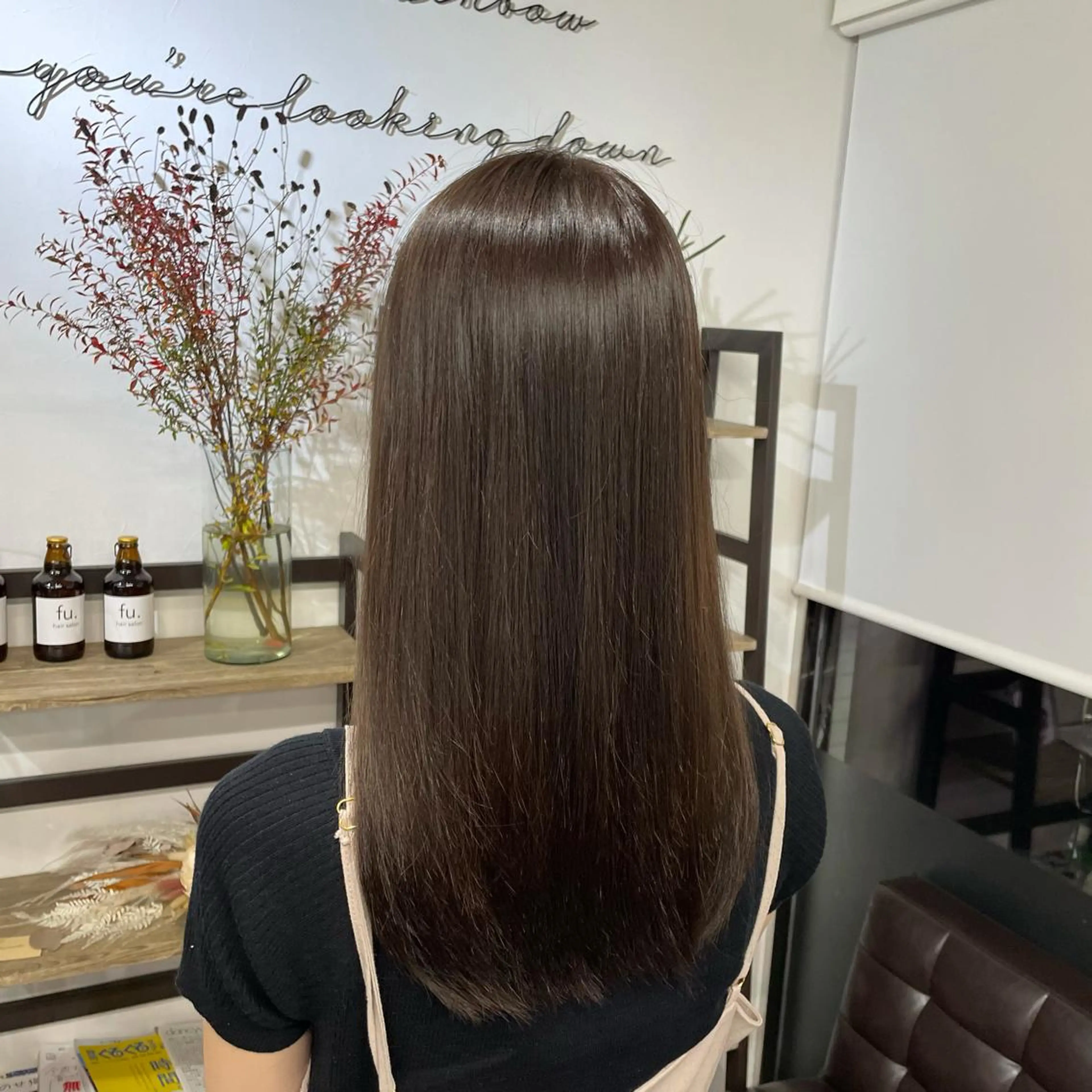 ロング カラー アッシュ ブラウンカラー monami 山本華菜のヘアスタイル