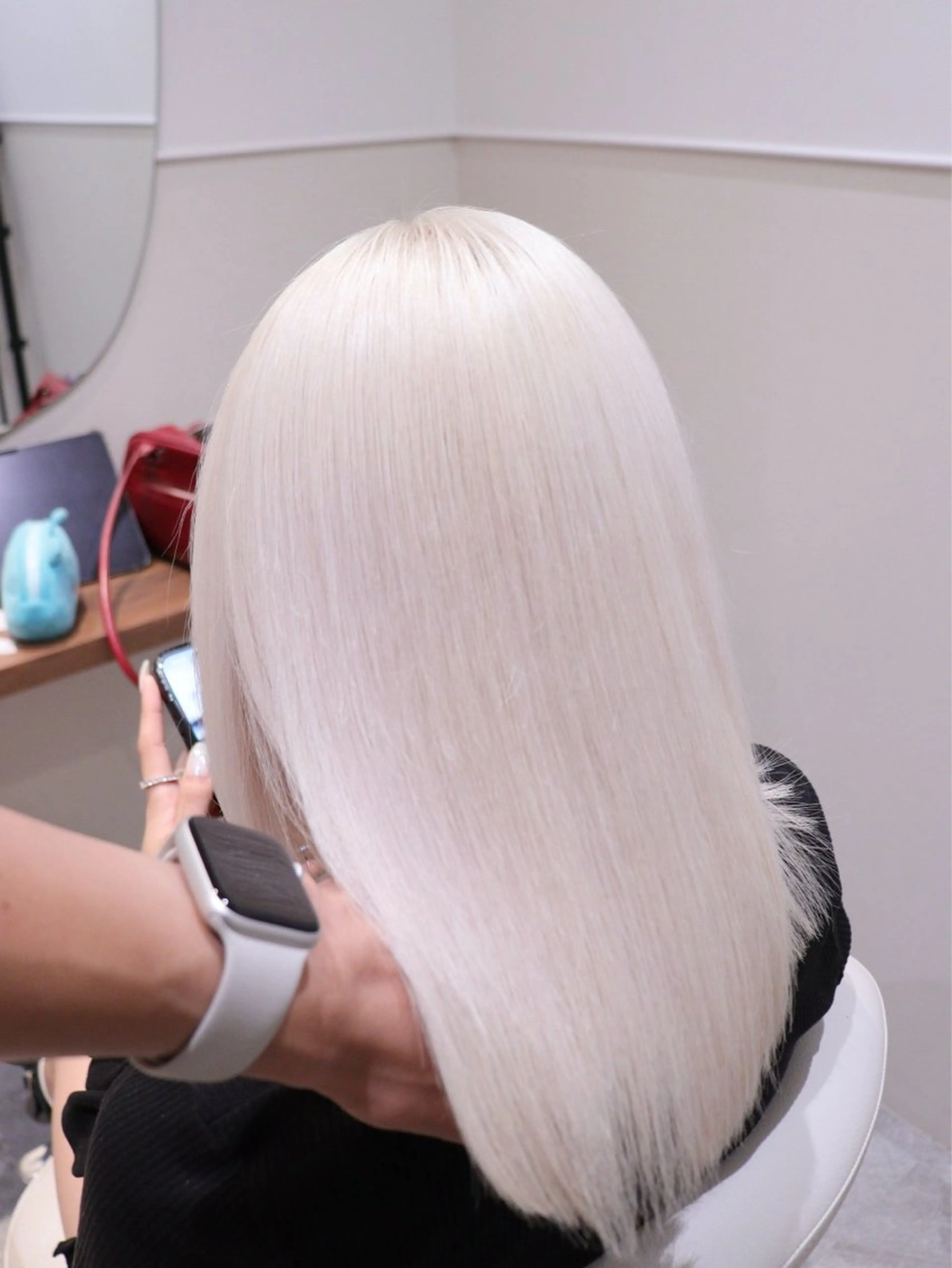 ミディアム カラー ブリーチ ハイトーンカラー ハイトーン/ 縮毛矯正のヘアスタイル