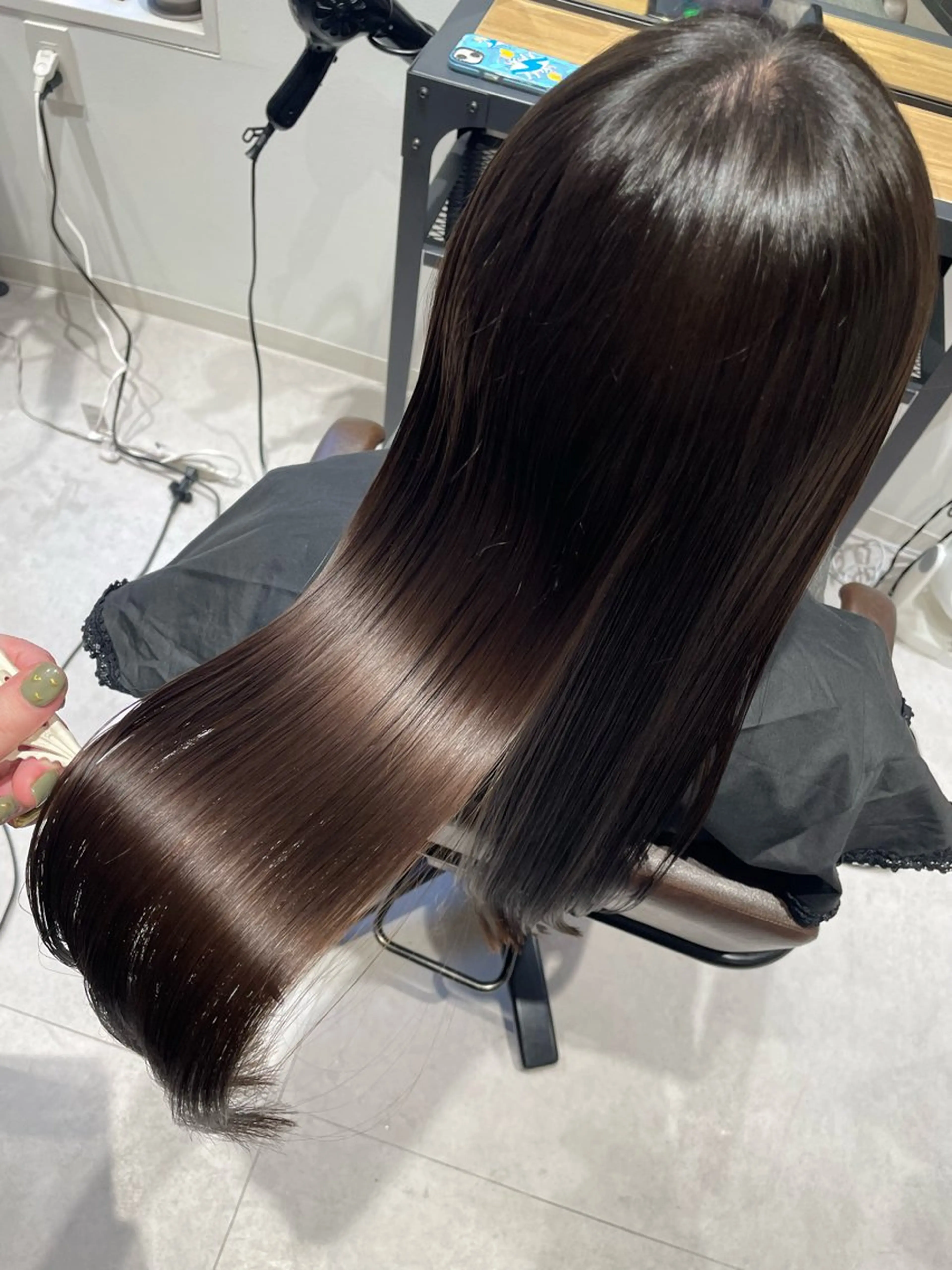 ロング イヌマル アユ / Fier umedaのヘアスタイル