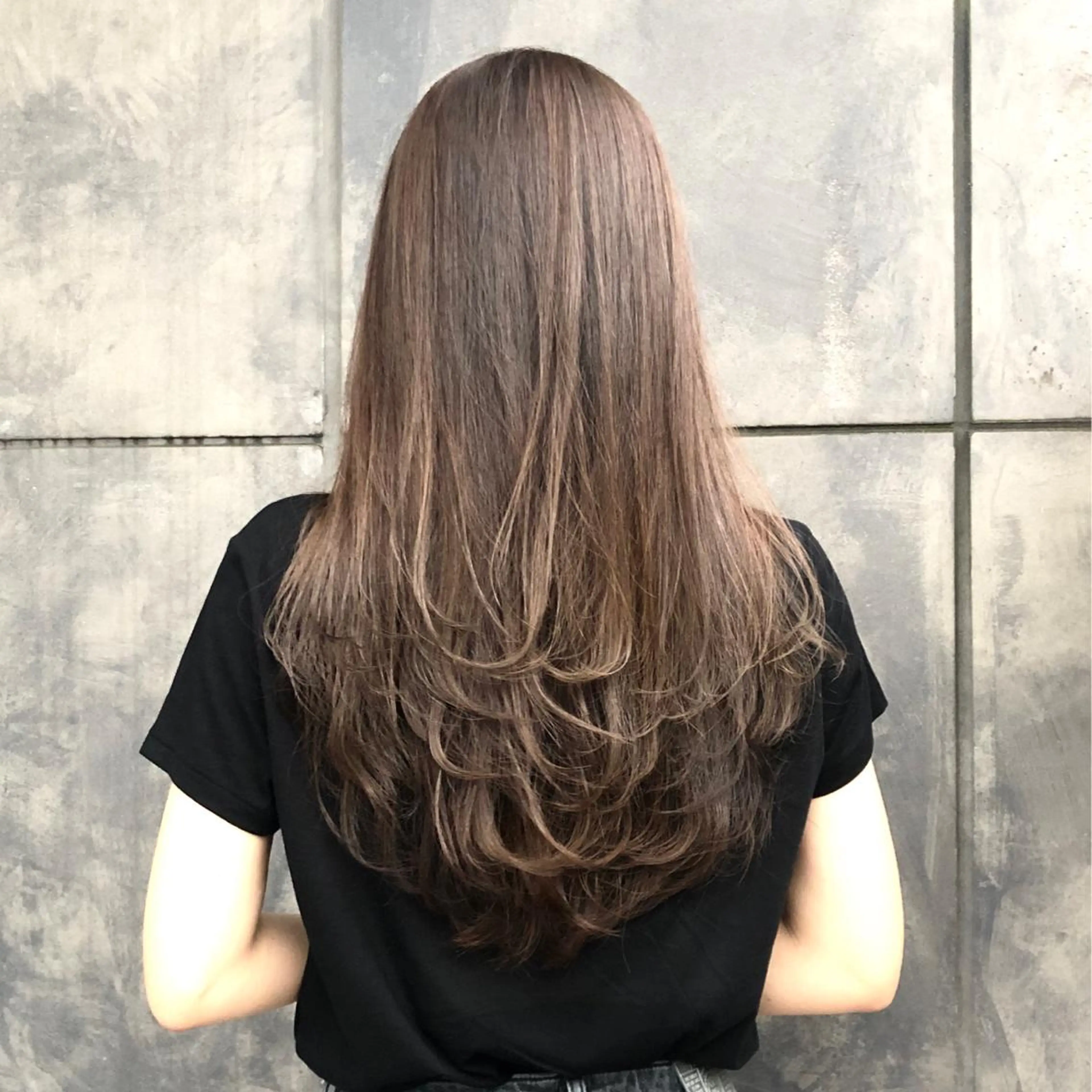 ロング ヨシンモリ ムルギョル巻き 韓国風ヘア レイヤーカット シースルーバング サロウィン所属・K-POP好き美容師 🇰🇷Kai.Yのヘアスタイル