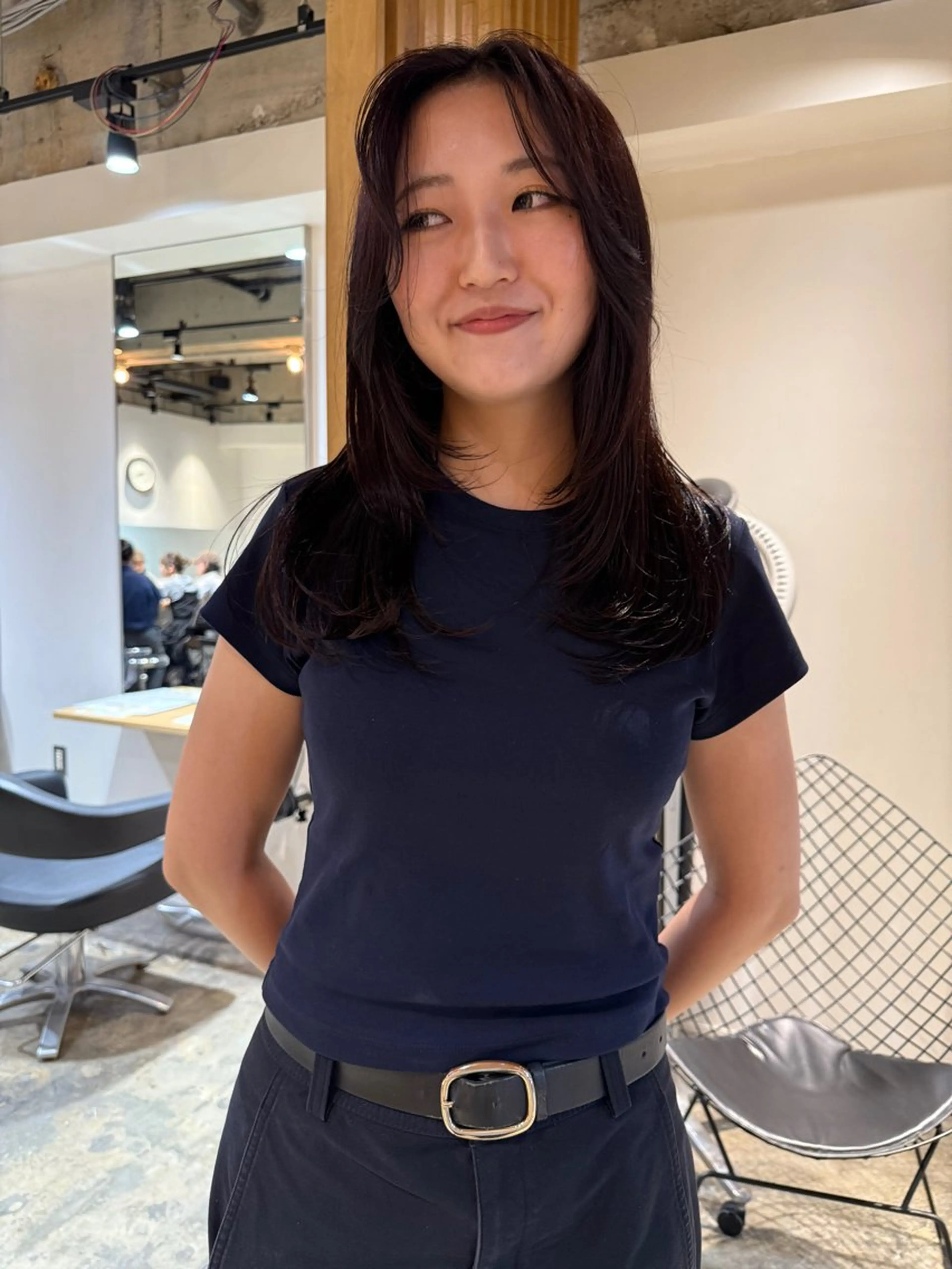 ロング レイヤーカット r i i / ナチュラルカラーのヘアスタイル