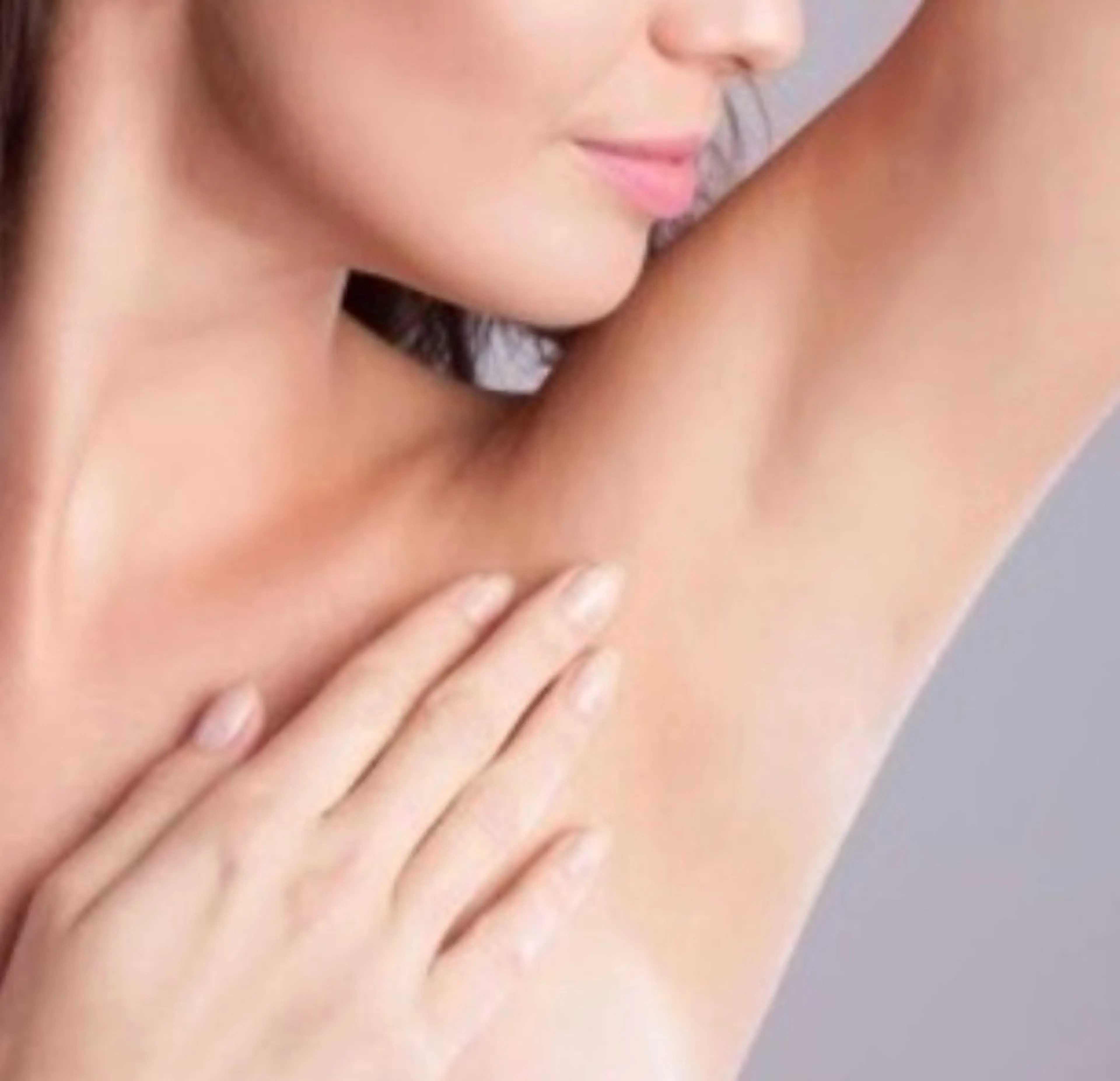 初回限定✨脇脱毛　女性限定👩の写真