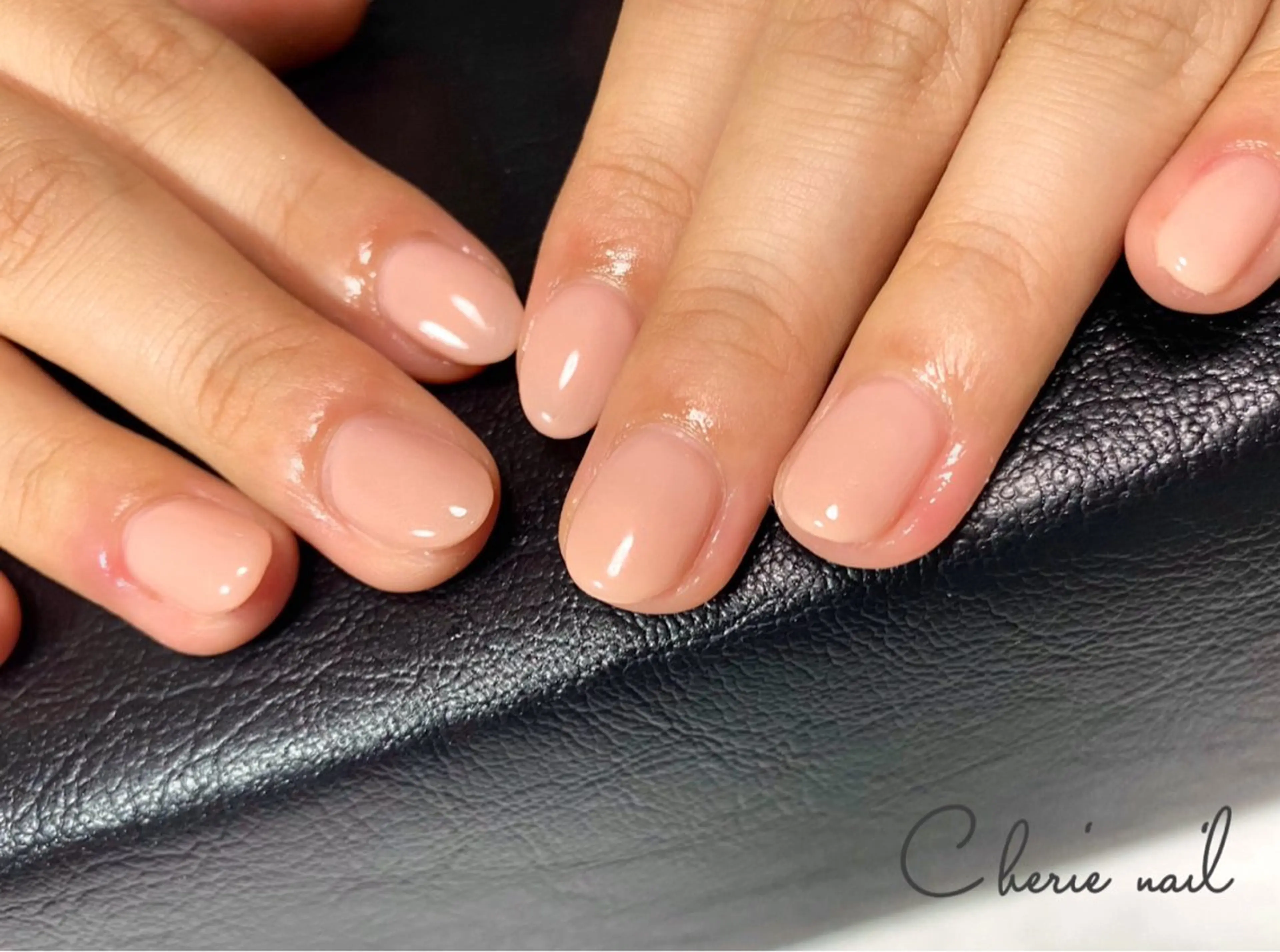 ネイル ジェルネイル オフィスネイル ワンカラーネイル シンプルネイル ハンドネイル Cherienail yunaのネイルデザイン