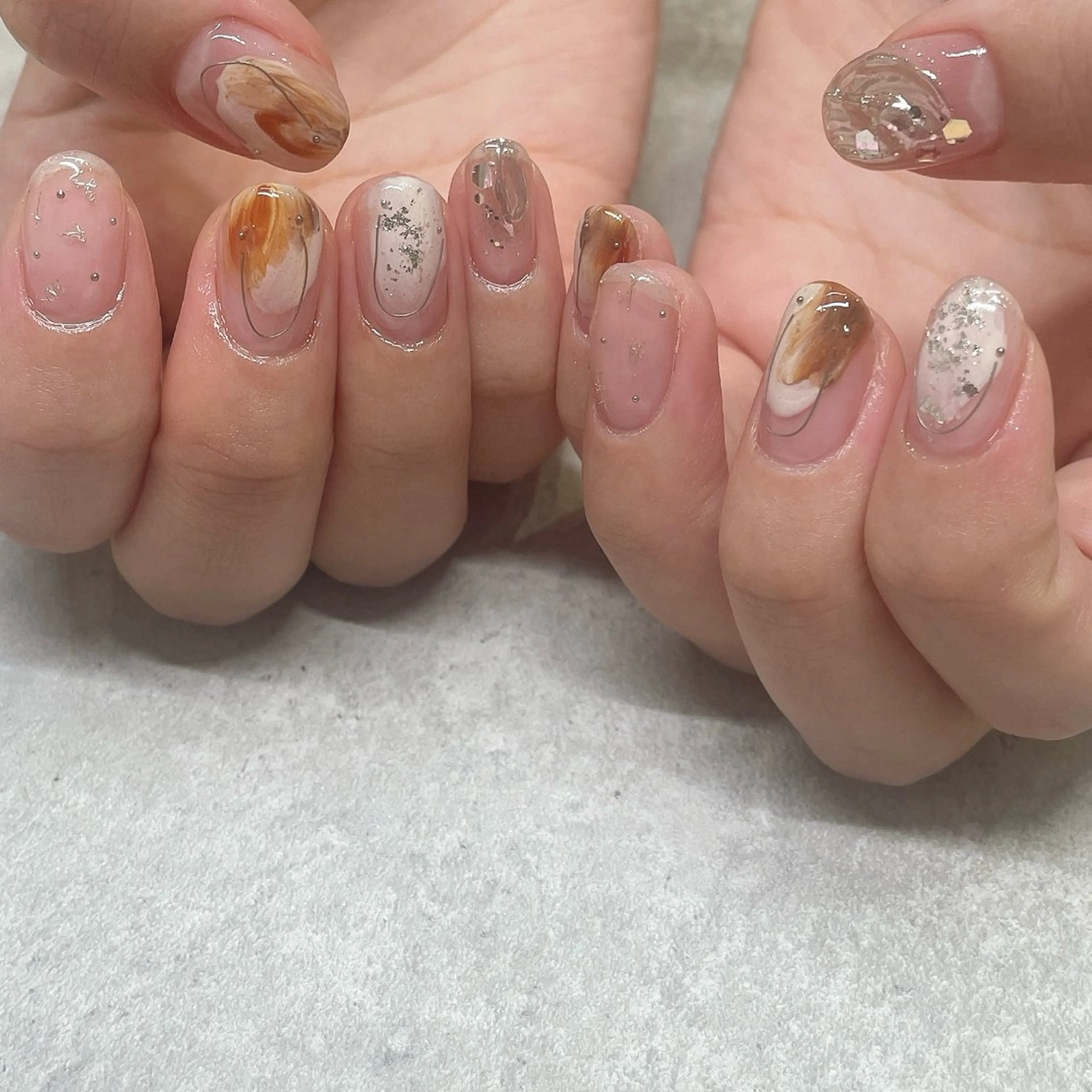 ネイル アートネイル 長さ出し ハンドネイル A85G ayakoのネイルデザイン