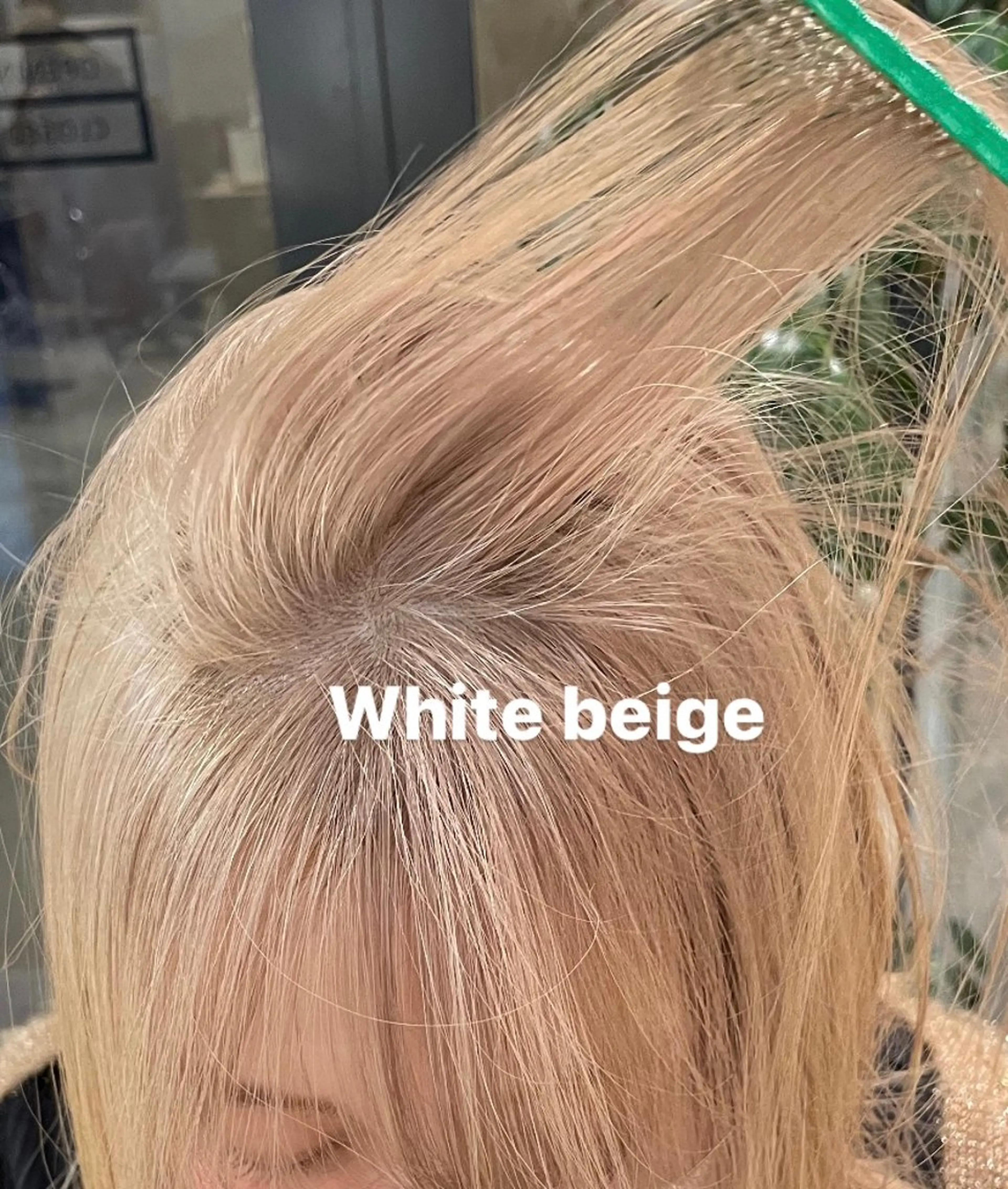 ミディアム カラー Yahiko ハイトーンのヘアスタイル