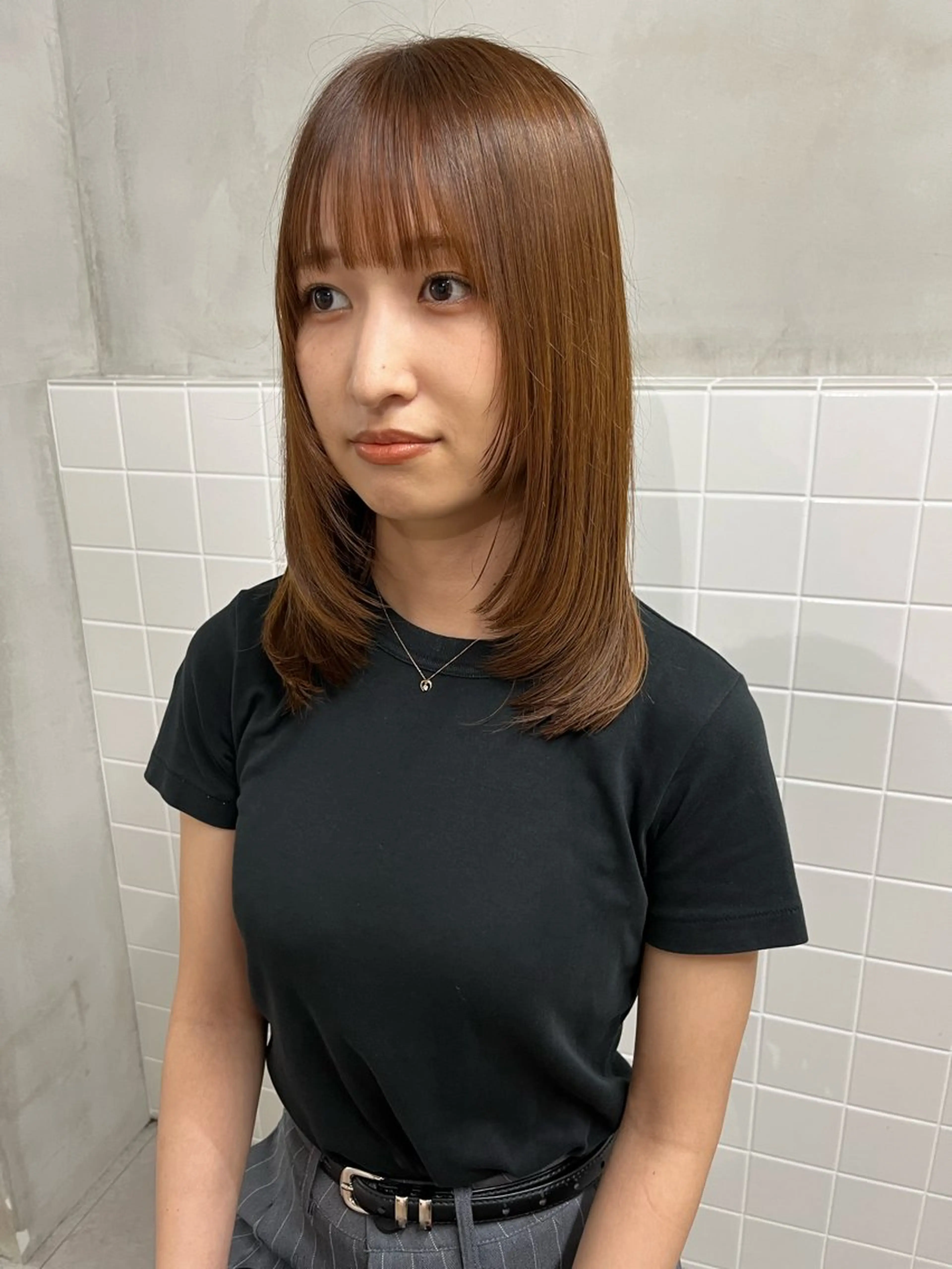 ミディアム レイヤーカット anon Loemのヘアスタイル