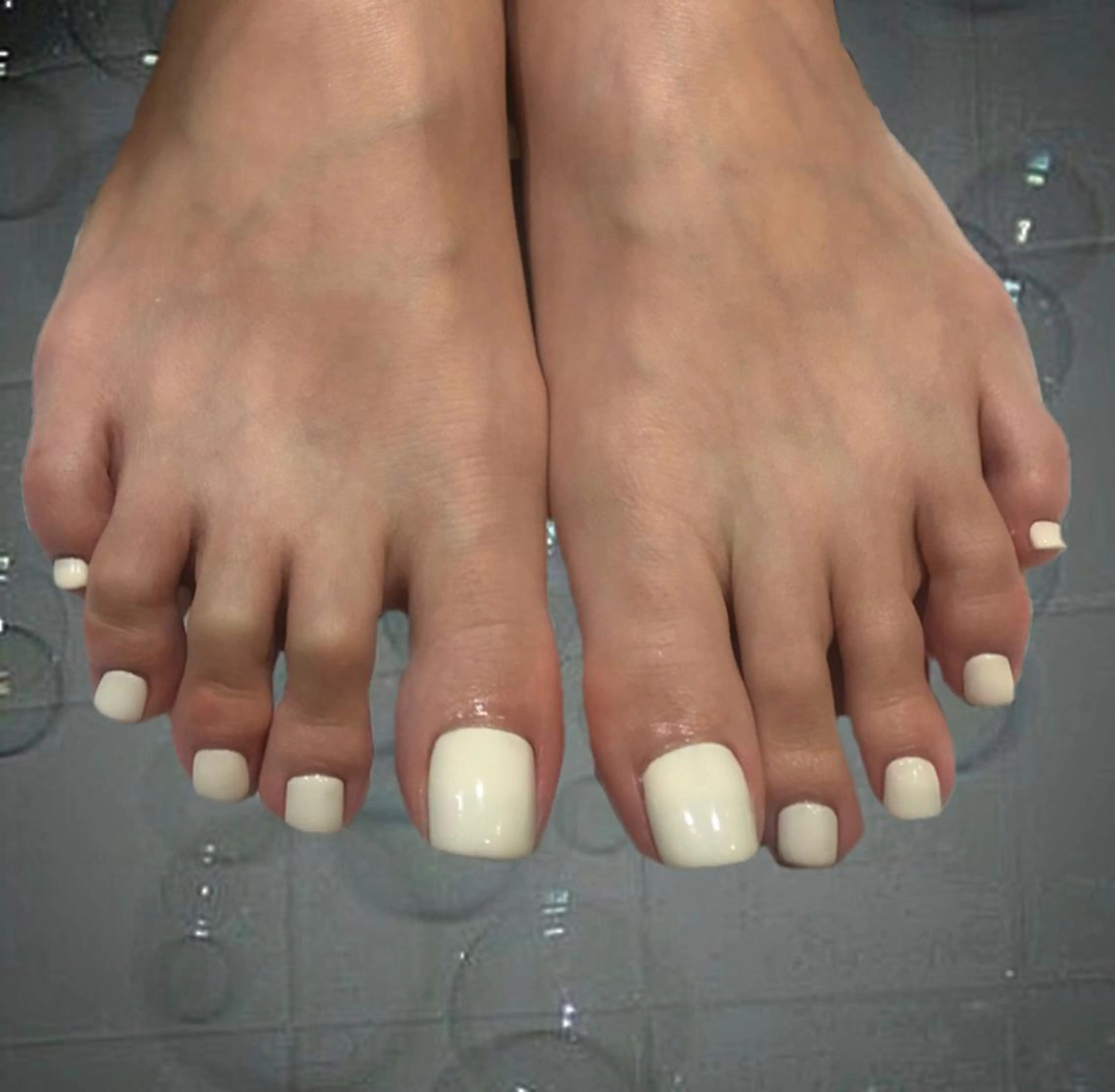 ネイル ホワイト sharesalon    room59所属・nozomi 🌙のネイルデザイン