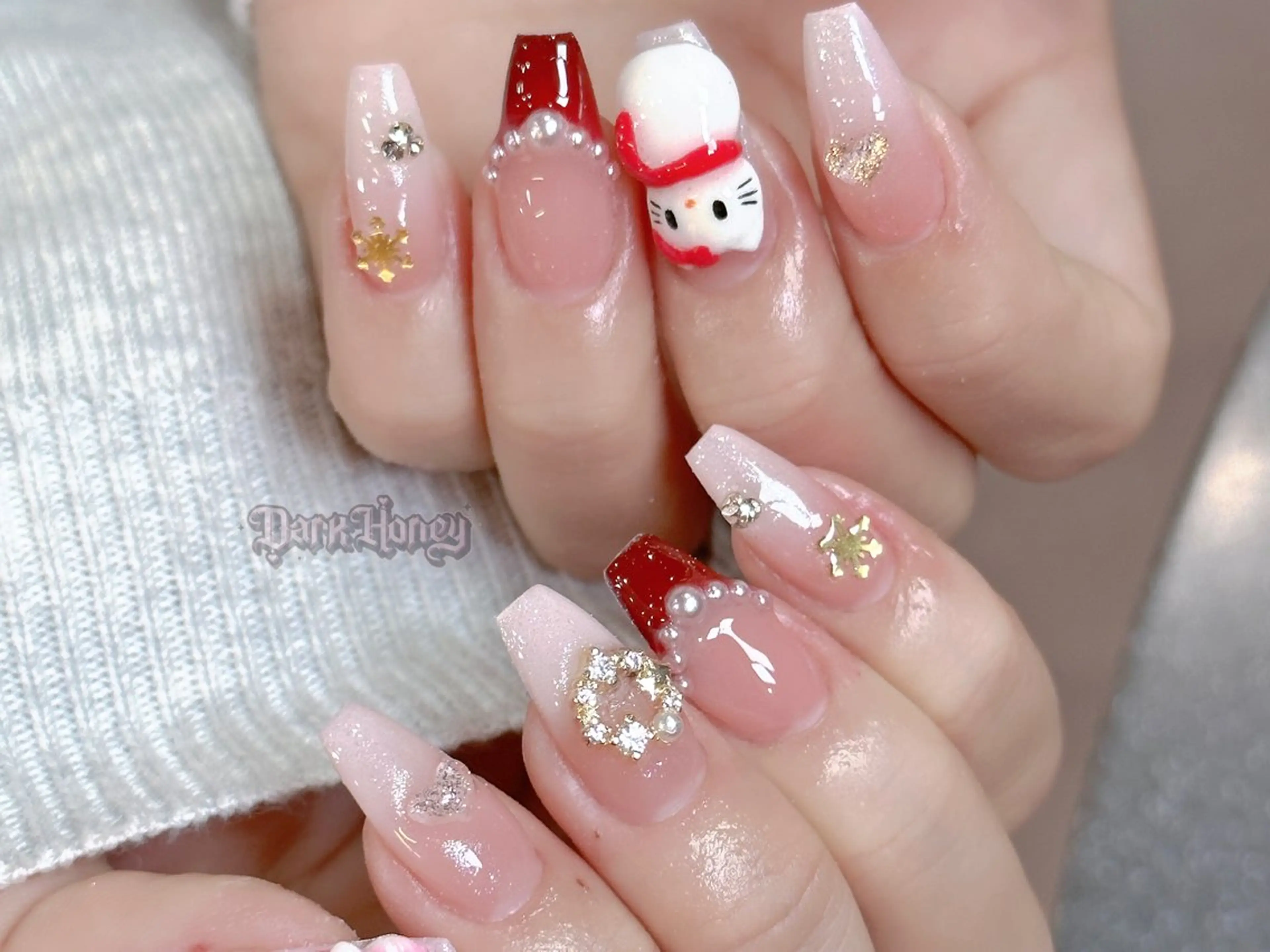 ネイル ハンドネイル Dark honey スカルプ専門原宿店のネイルデザイン