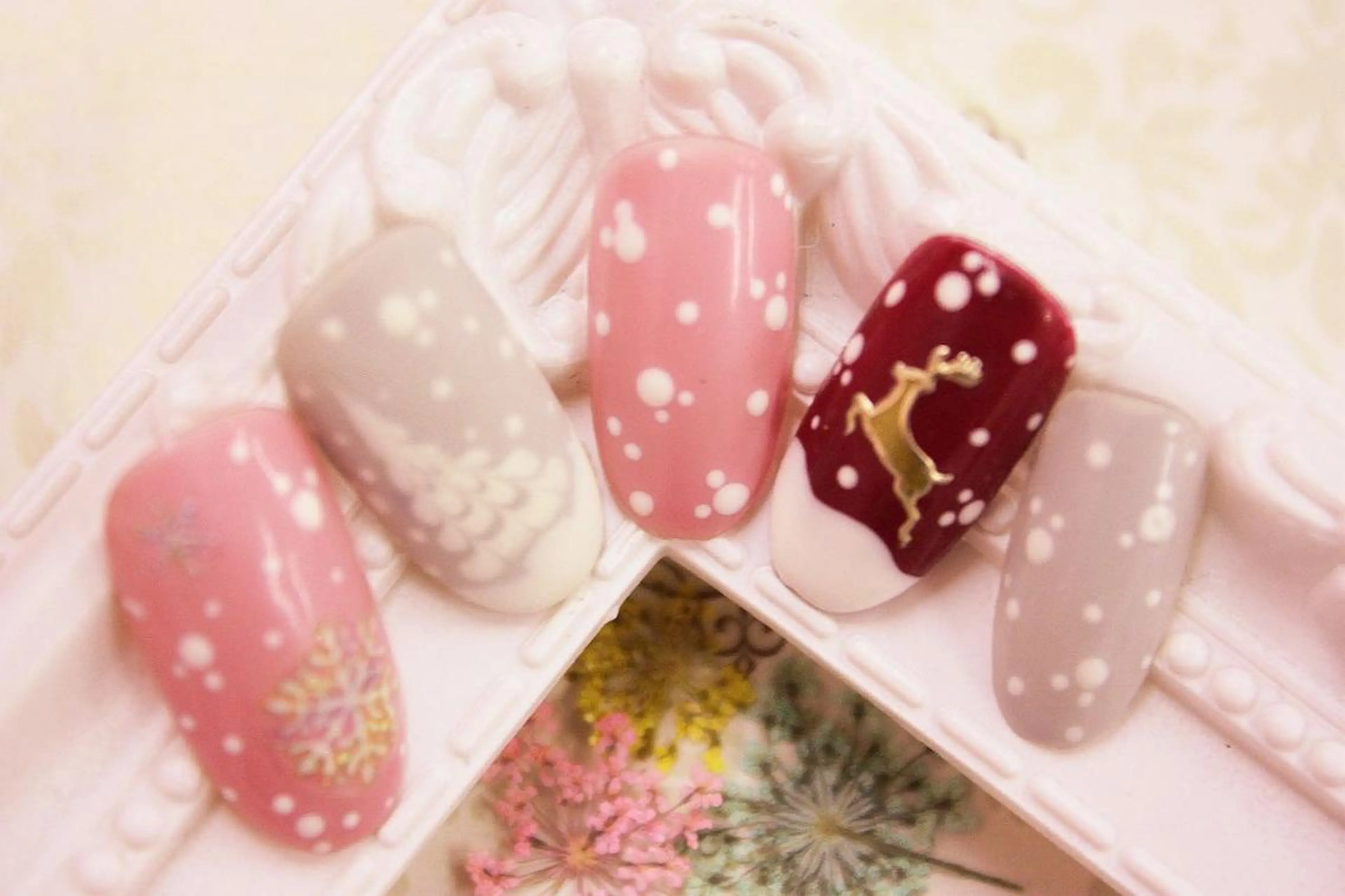 ネイル リラネイル Aikenのネイルデザイン