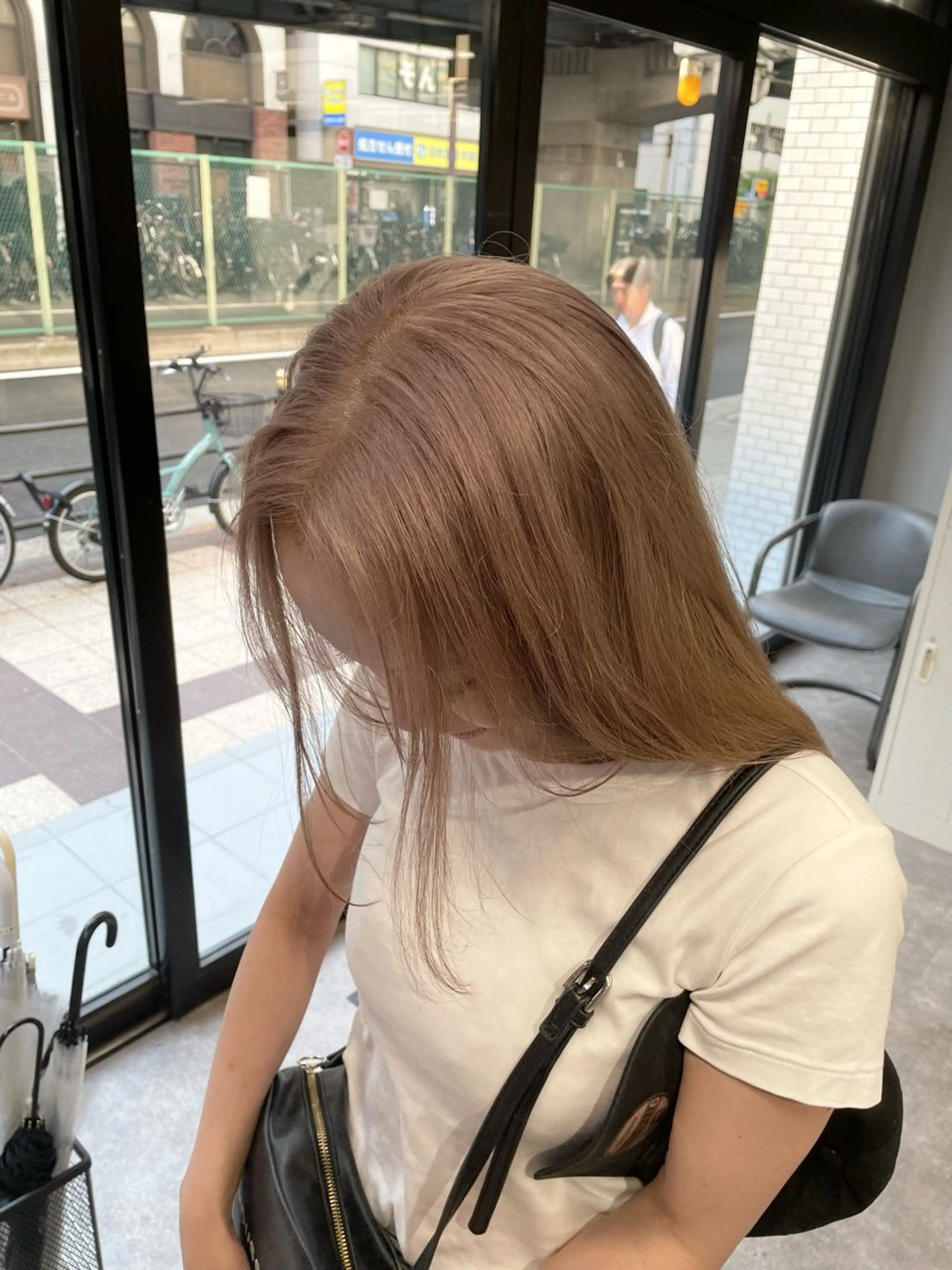 ロング カラー ヘアカラー ili心斎橋所属・🩵ハイトーン/ レイヤーYUZU🩵のヘアスタイル