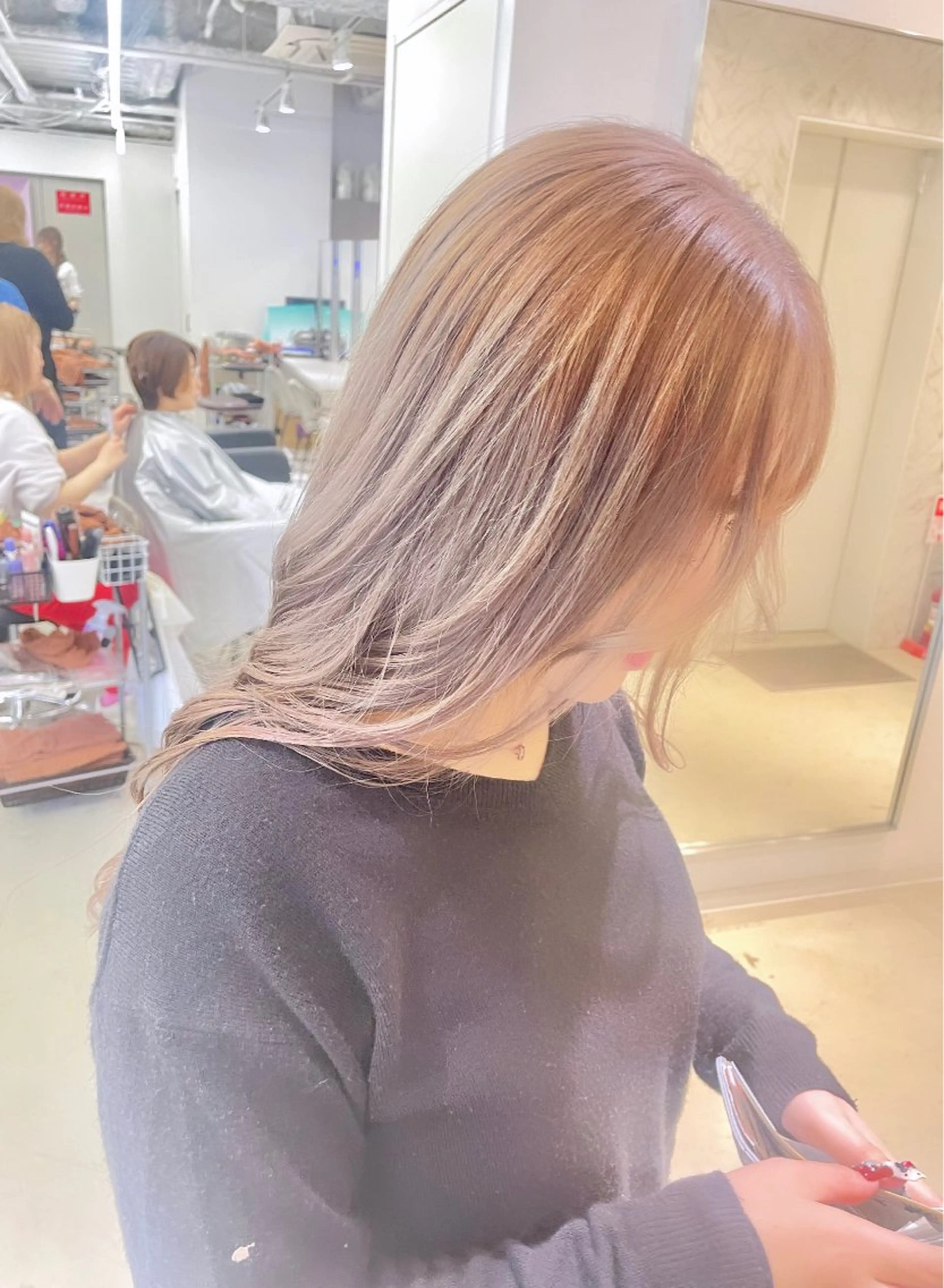 セミロング カット ヘアカラー トリートメント ヘアセット 🎗 💖井上 竜 ブリーチ指名No.1のヘアスタイル