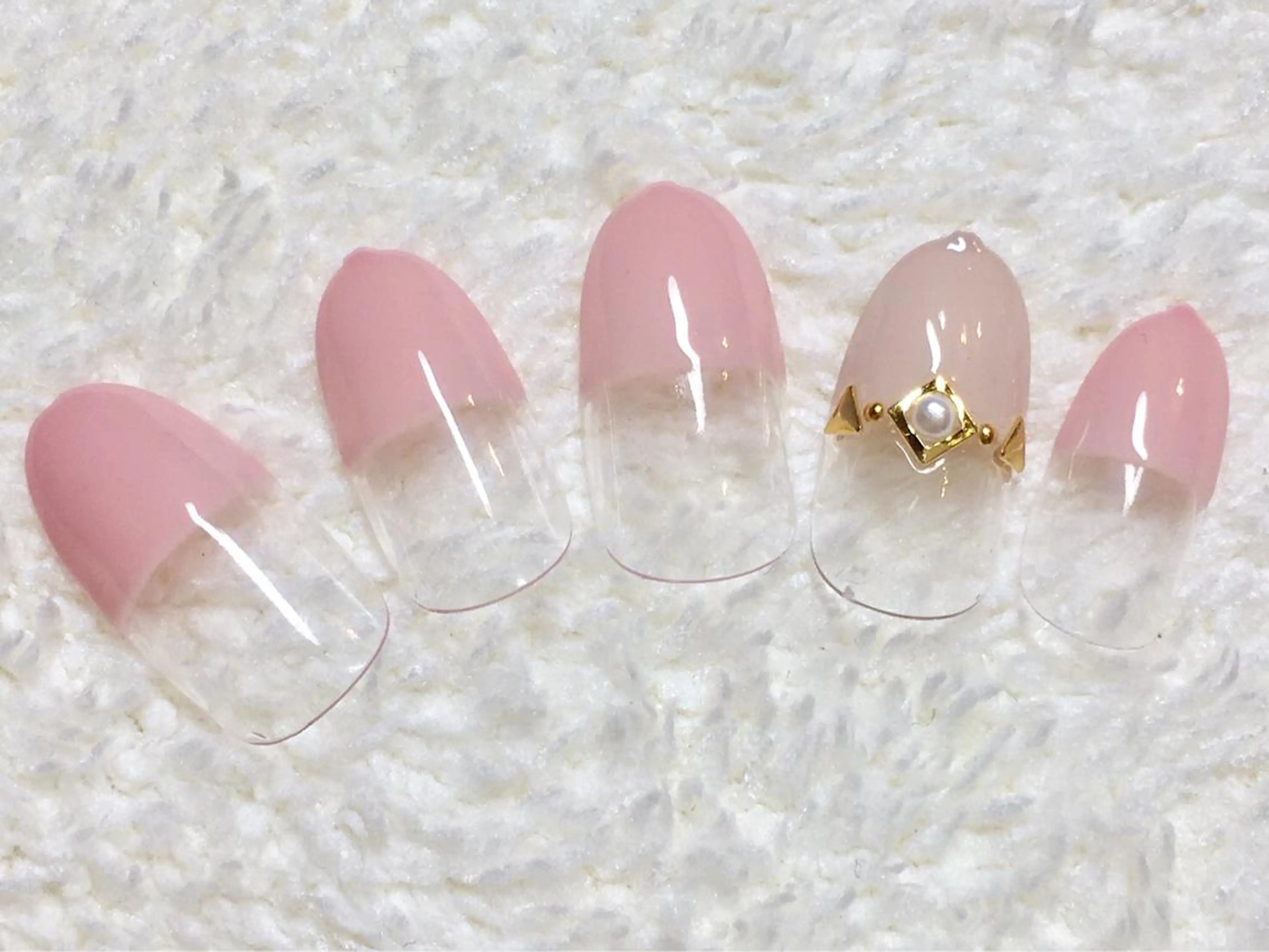 ネイル Aubel.nord_nail所属・Aubel.nord オーベルノールのネイルデザイン