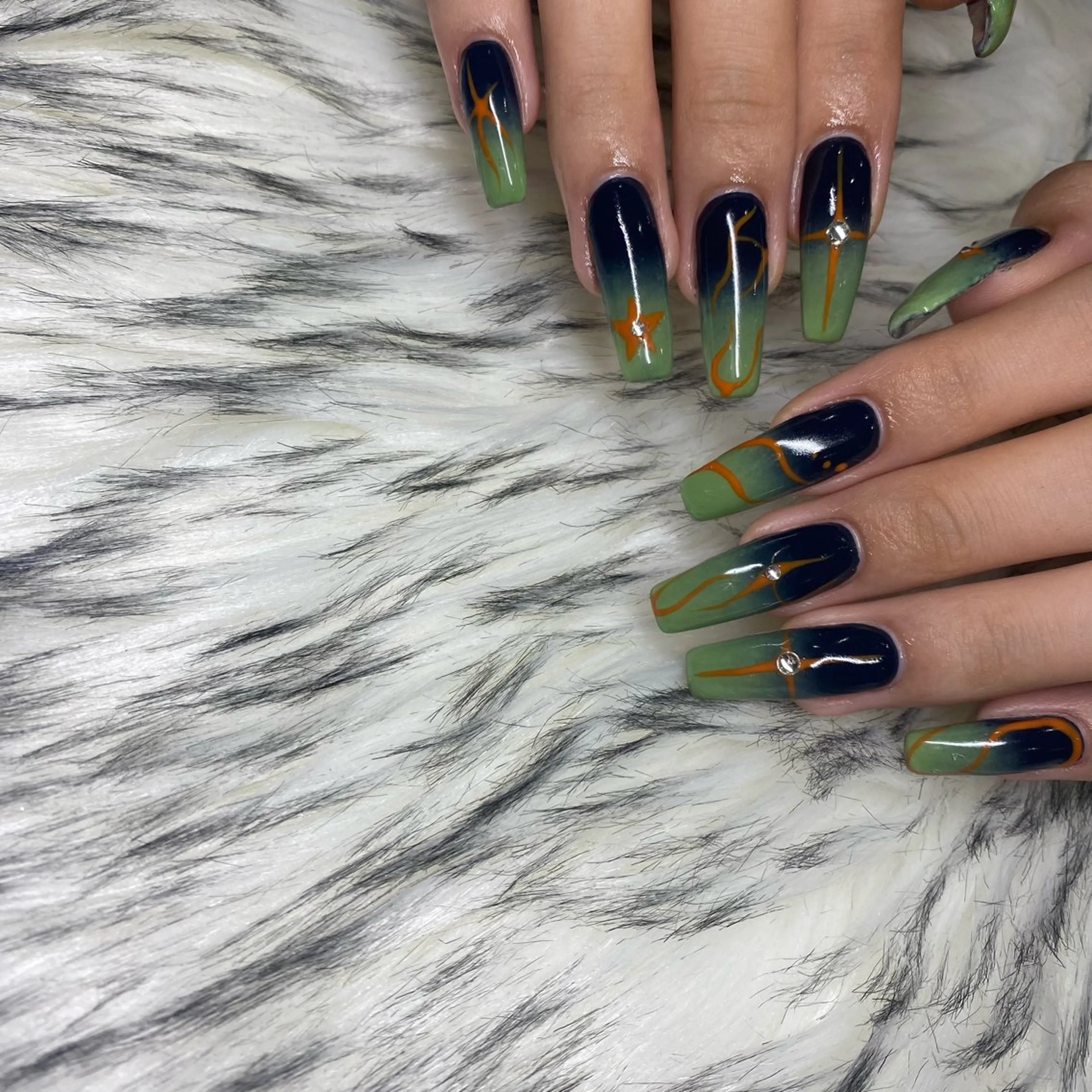 ネイル ハンドネイル la vie  Luire所属・la vie Luire ｱｽｶのネイルデザイン