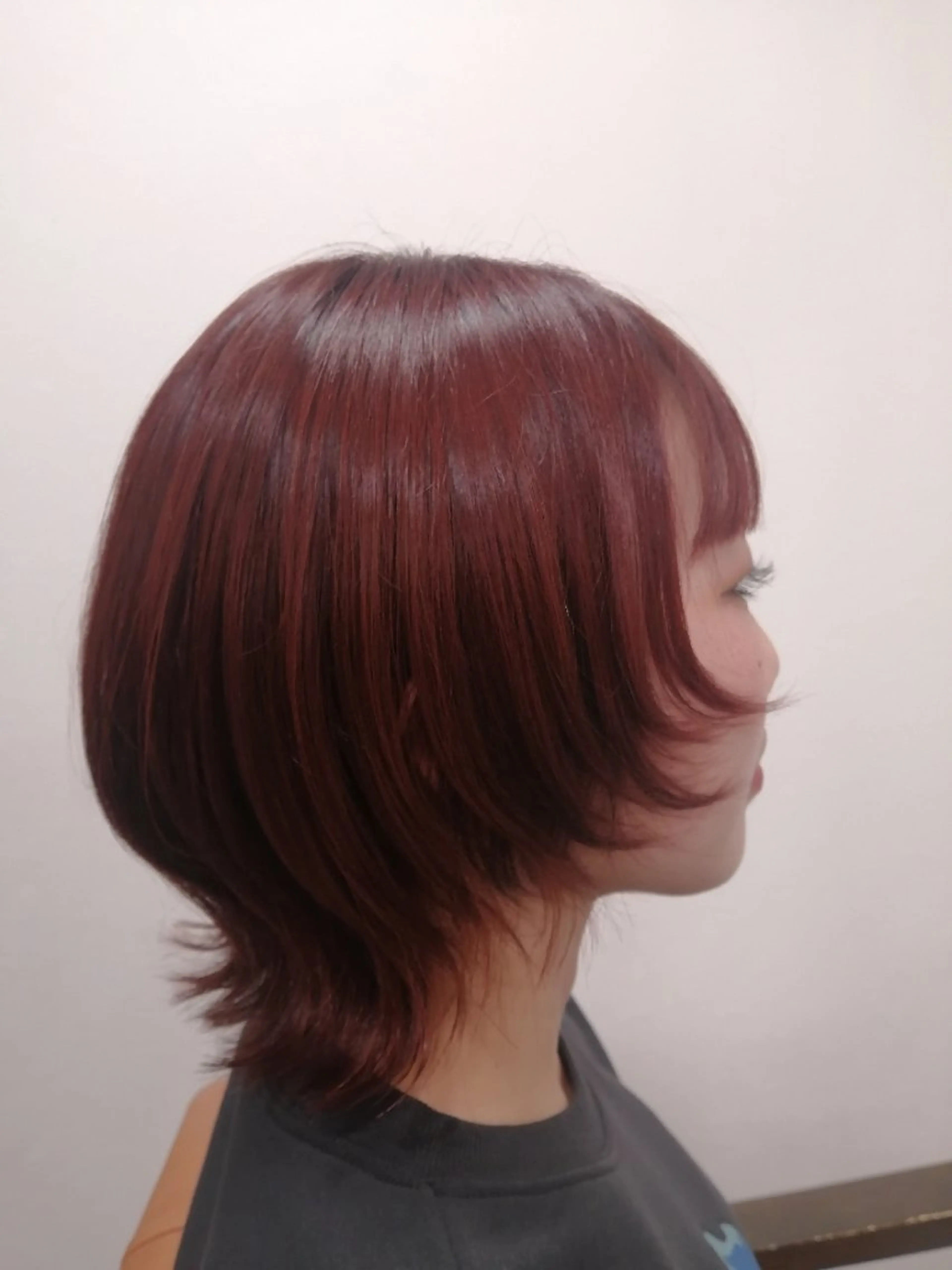 ミディアム ウルフカット カット ヘアカラー 藤原仁美/レイヤー /透明感カラーのヘアスタイル