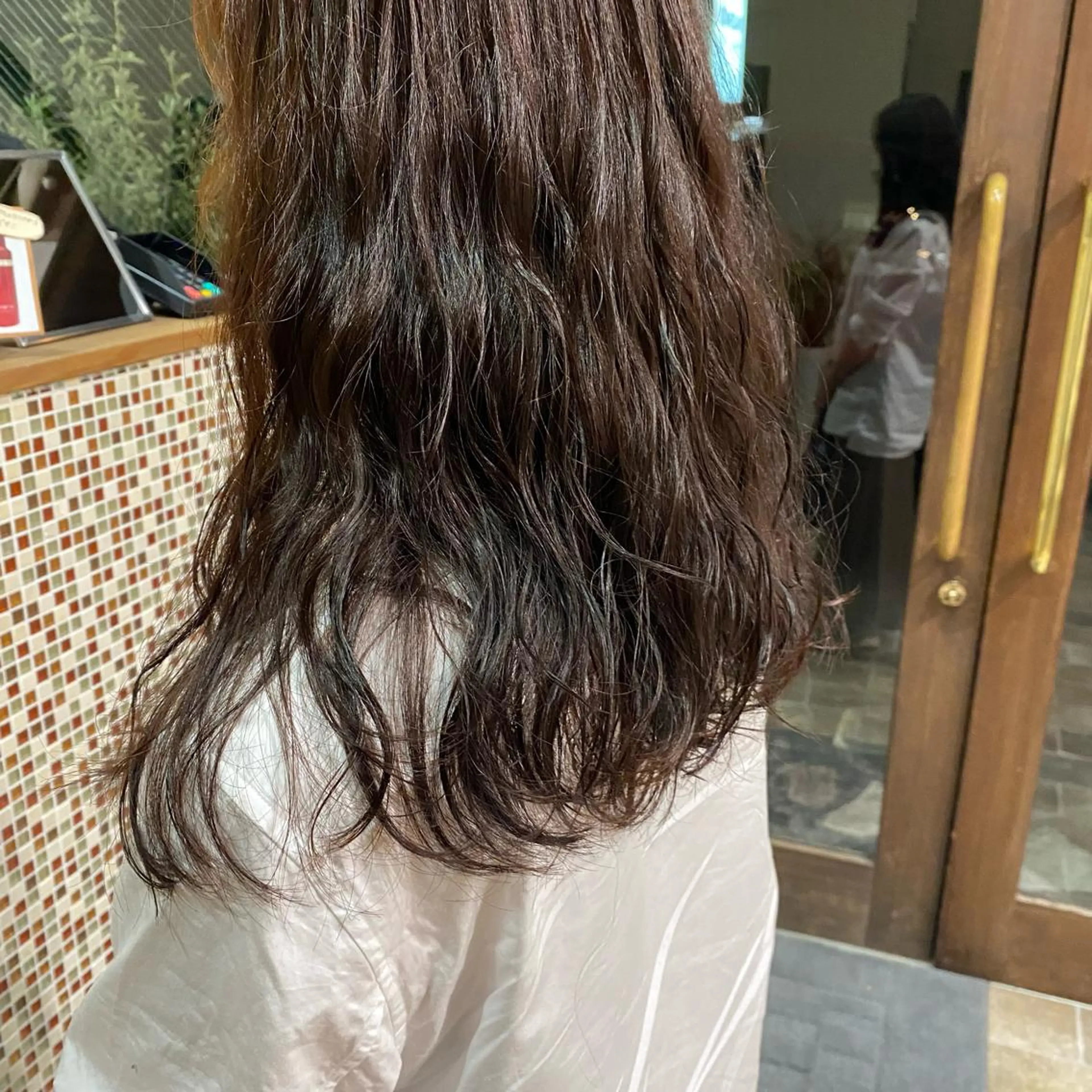 ロング パーマ 中村 友香のヘアスタイル