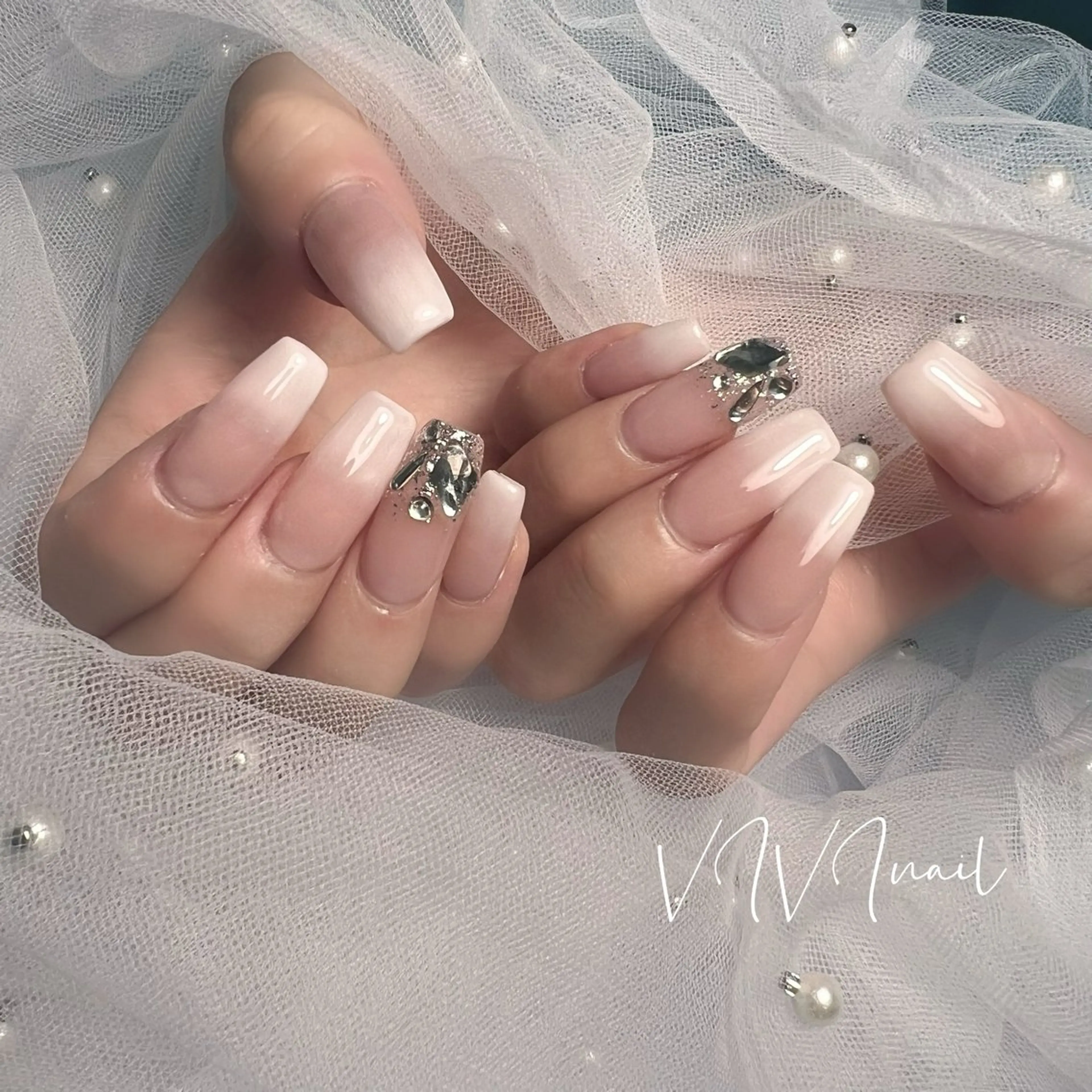 ネイル ハンドネイル vivi nailのネイルデザイン