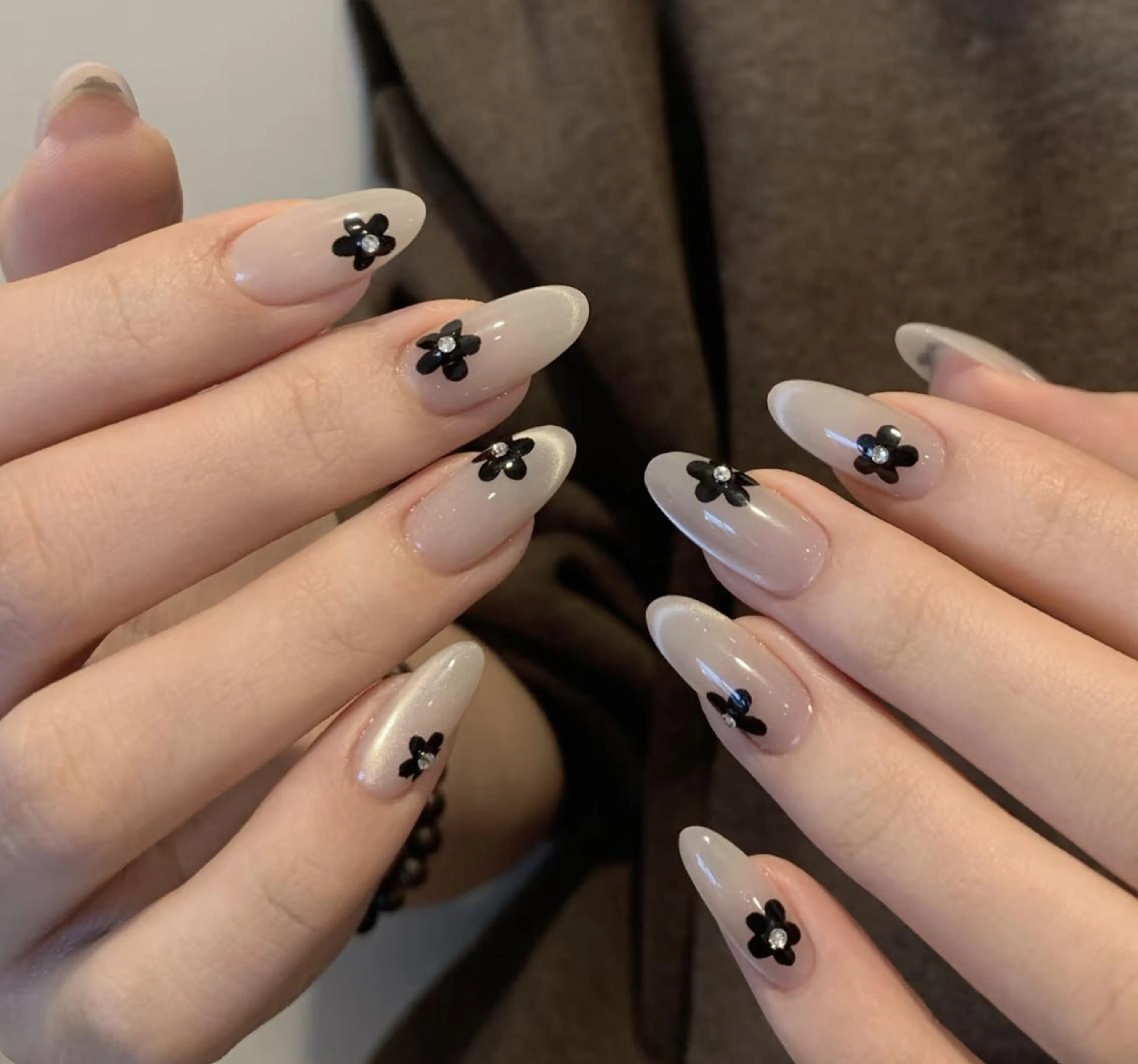 ネイル ハンドネイル ハンドケア 🍑 momo_nailのネイルデザイン