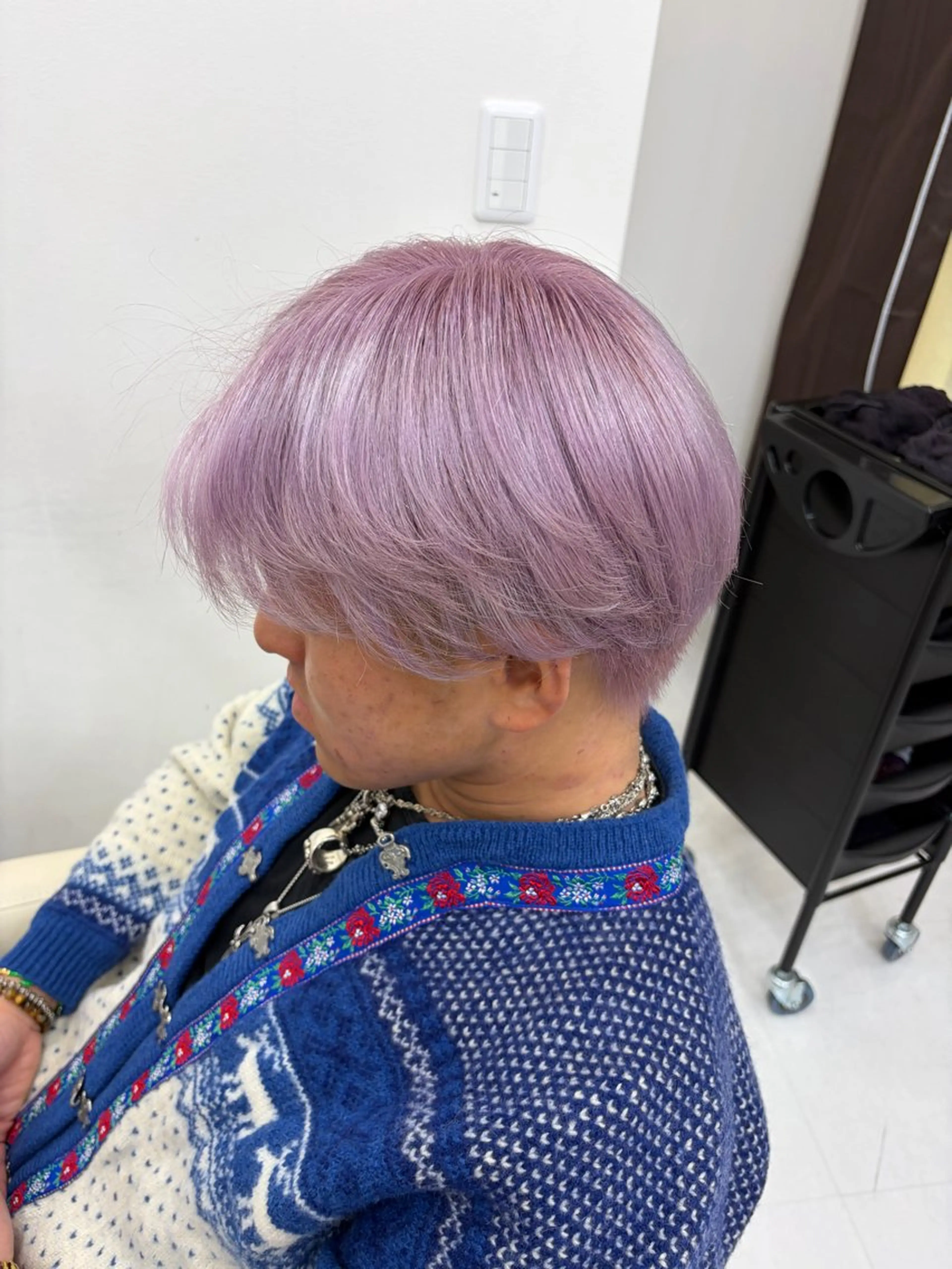 ショート ヘアカラー wistell新宿所属・出口 千乃のヘアスタイル