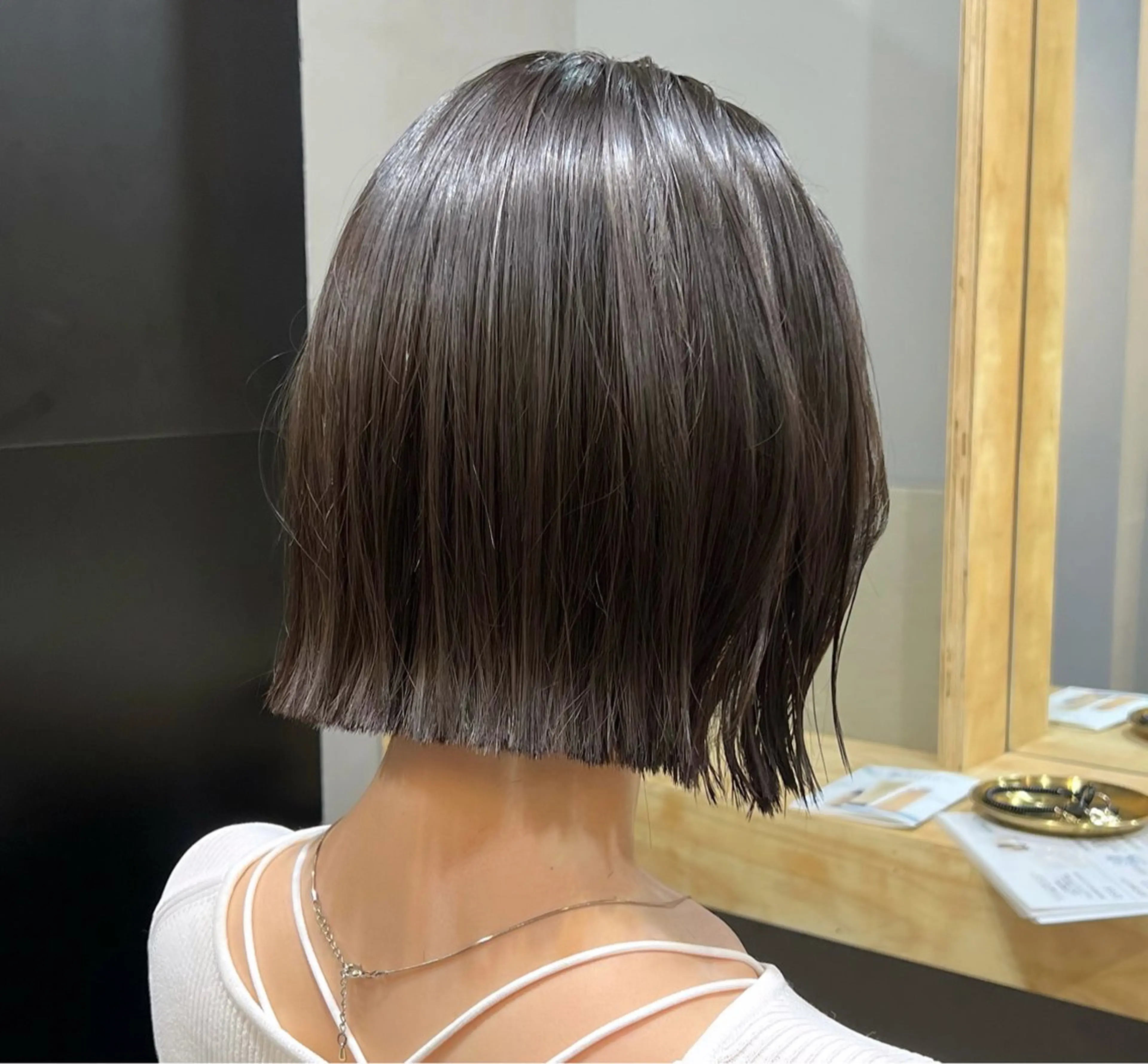 ショート カラー グレージュ ボブ カット ヘアカラー トリートメント 神戸ボブ✂️ ioe三宮/田 伸佳のヘアスタイル