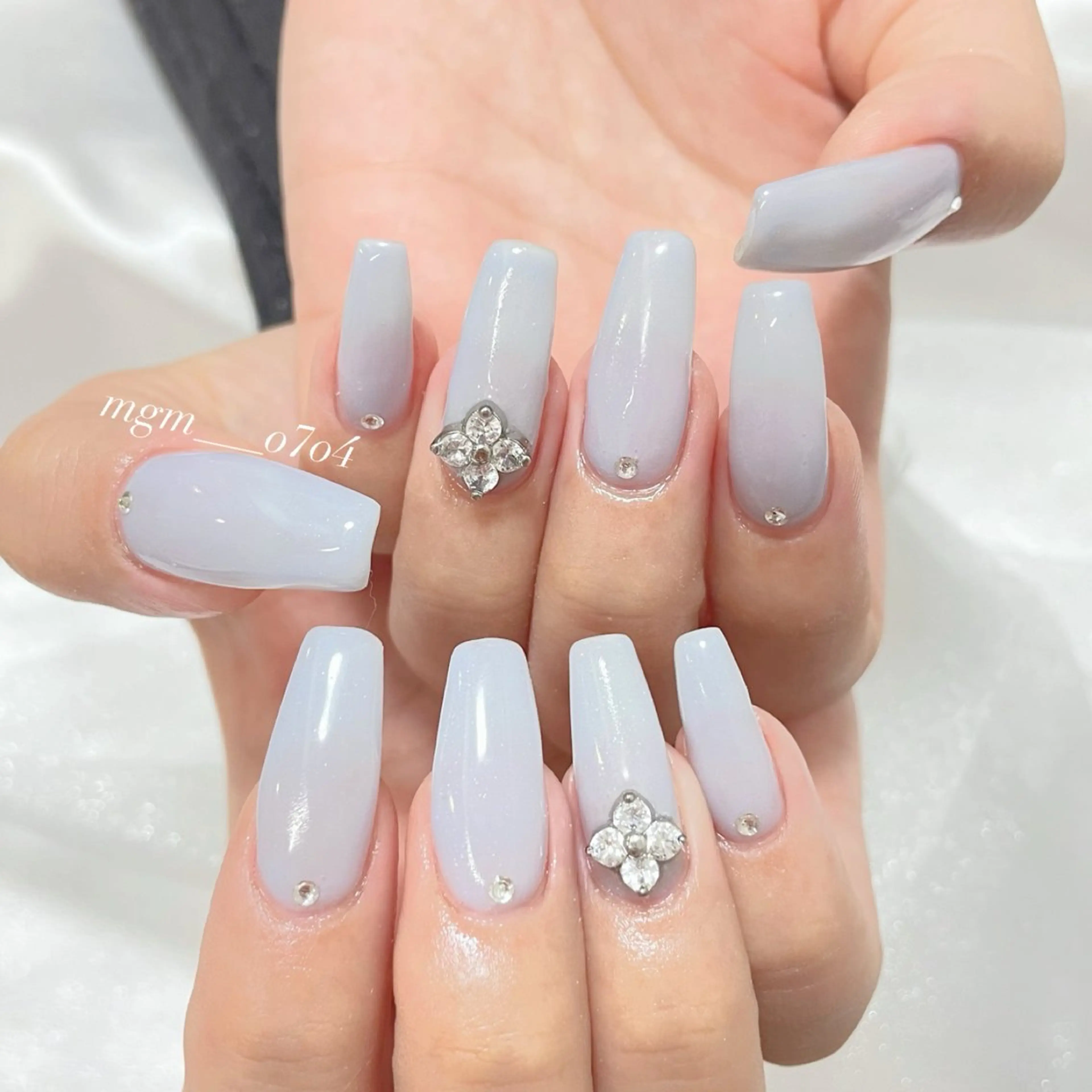 ネイル ストーンネイル MoON...❤︎ MeGuのネイルデザイン