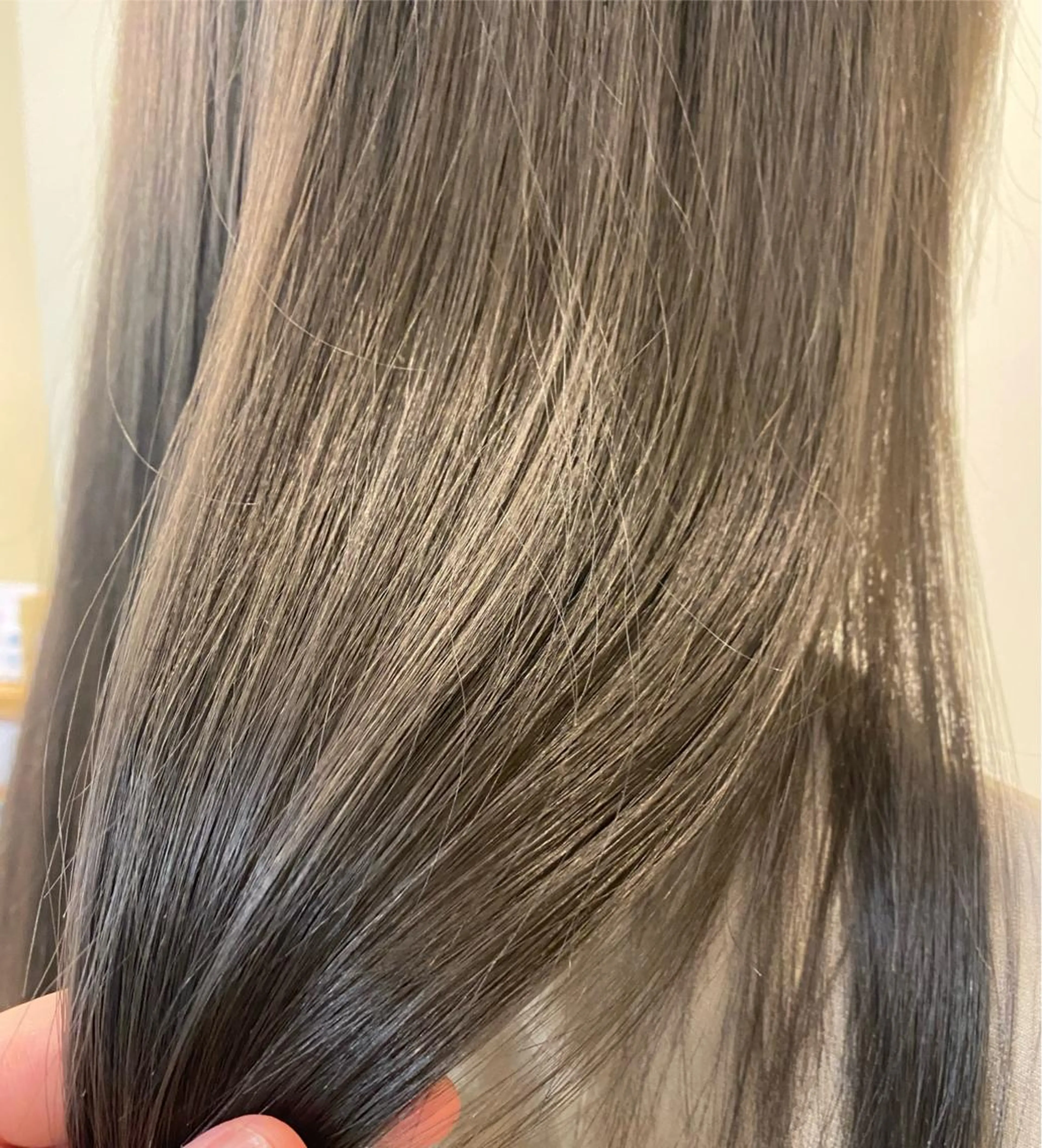 ロング SOLO所属・奈良 彩華のヘアスタイル