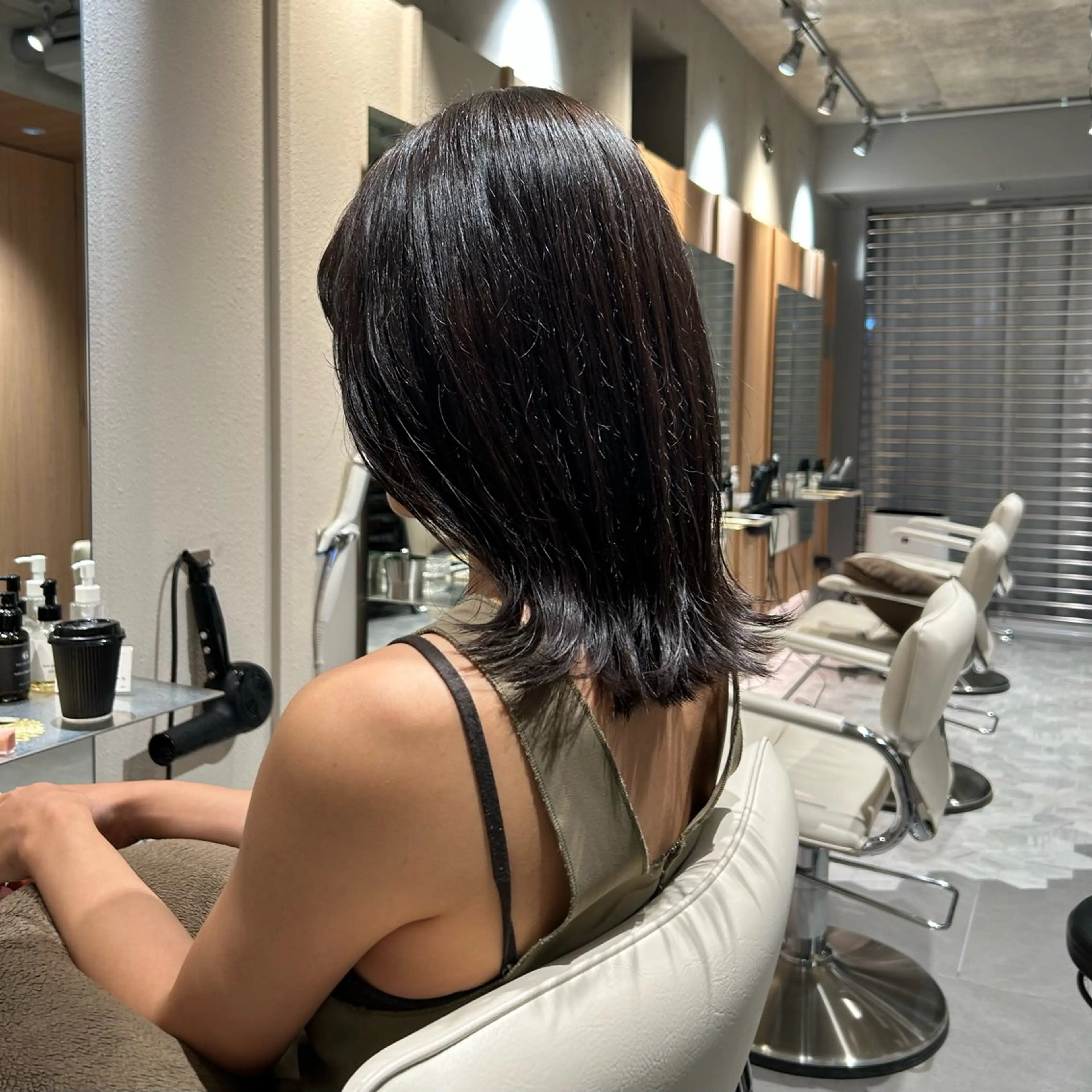 ミディアム カラー ヘアカラー トリートメント 艶感/ナチュラル 🌿マアヤのヘアスタイル