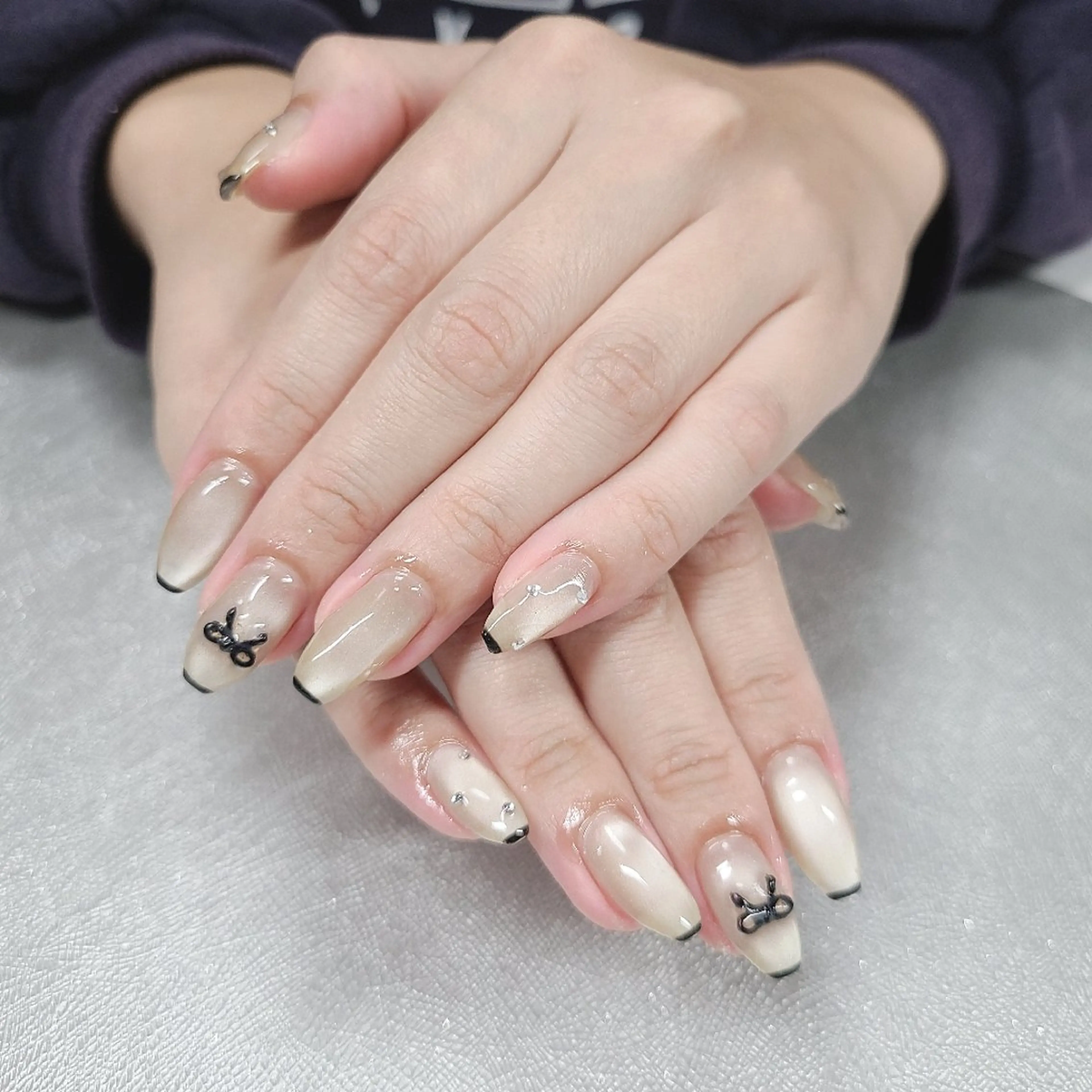 ネイル マグネットネイル リボン 52 nailのネイルデザイン