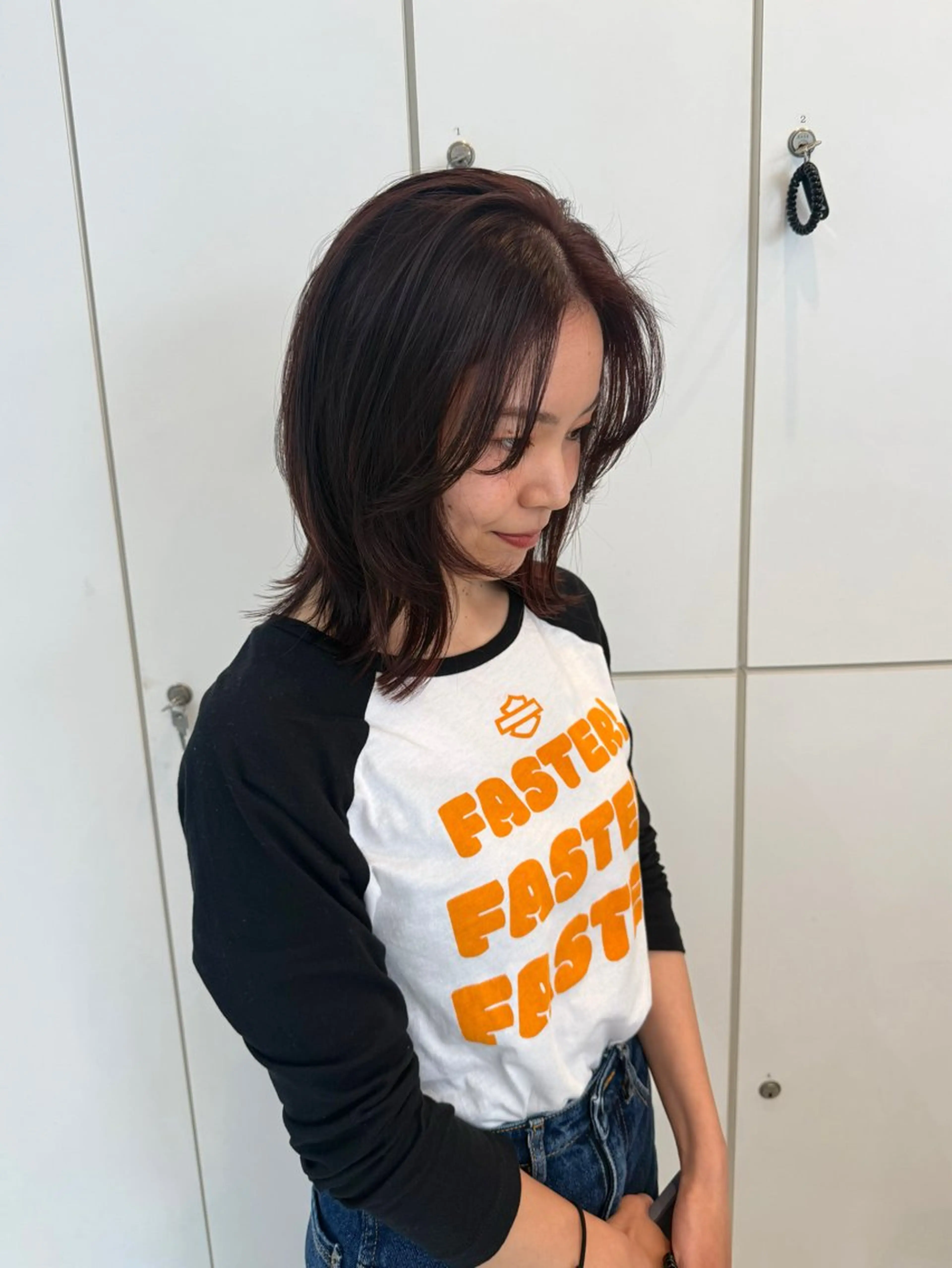 ミディアム カット ヘアカラー neneka レイヤー／パーマのヘアスタイル