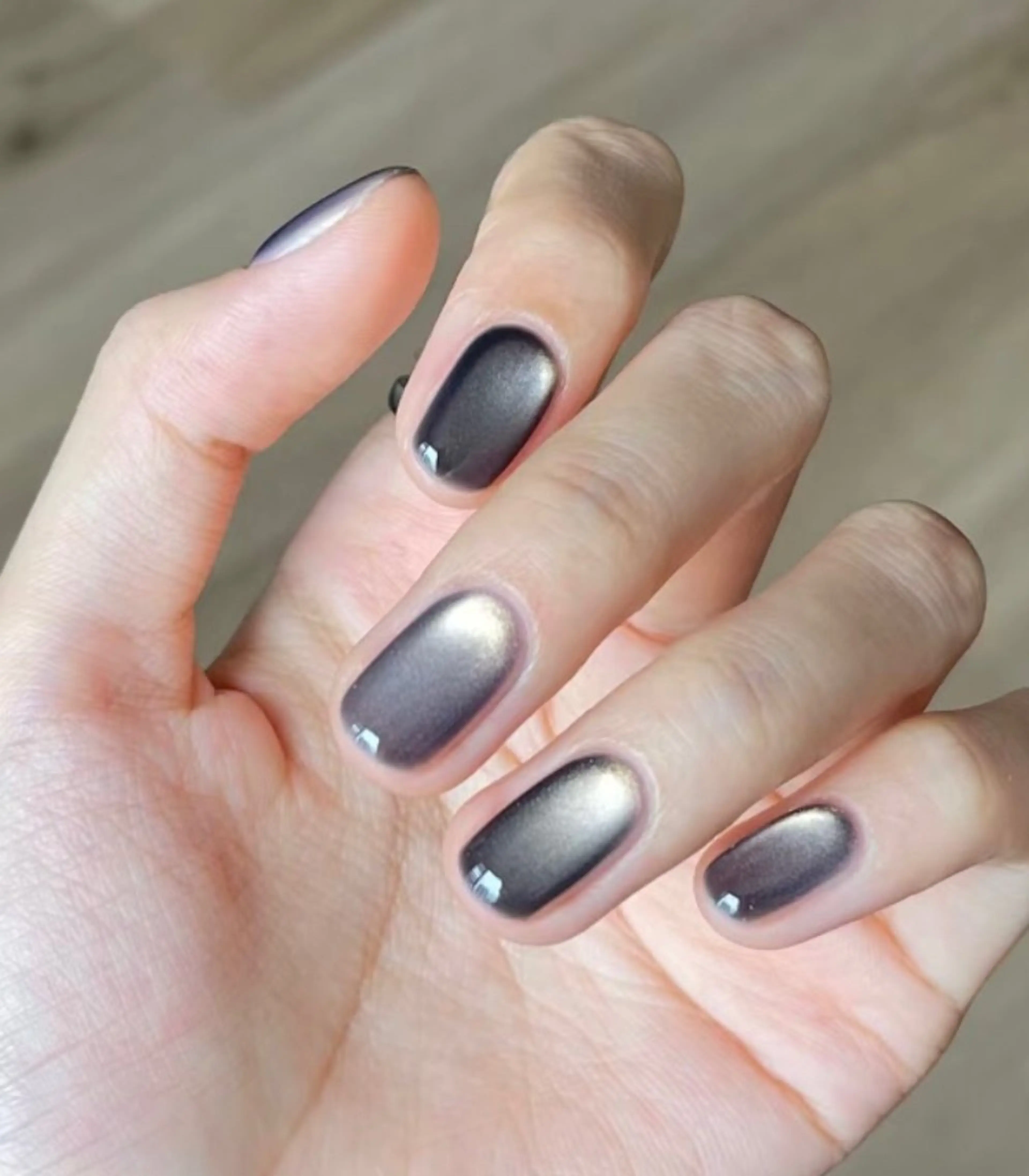 ネイル べっ甲ネイル フットネイル ゴールド マグネットネイル ミラーネイル ハンドネイル ハンドケア 大門浜松町 ネイルのネイルデザイン