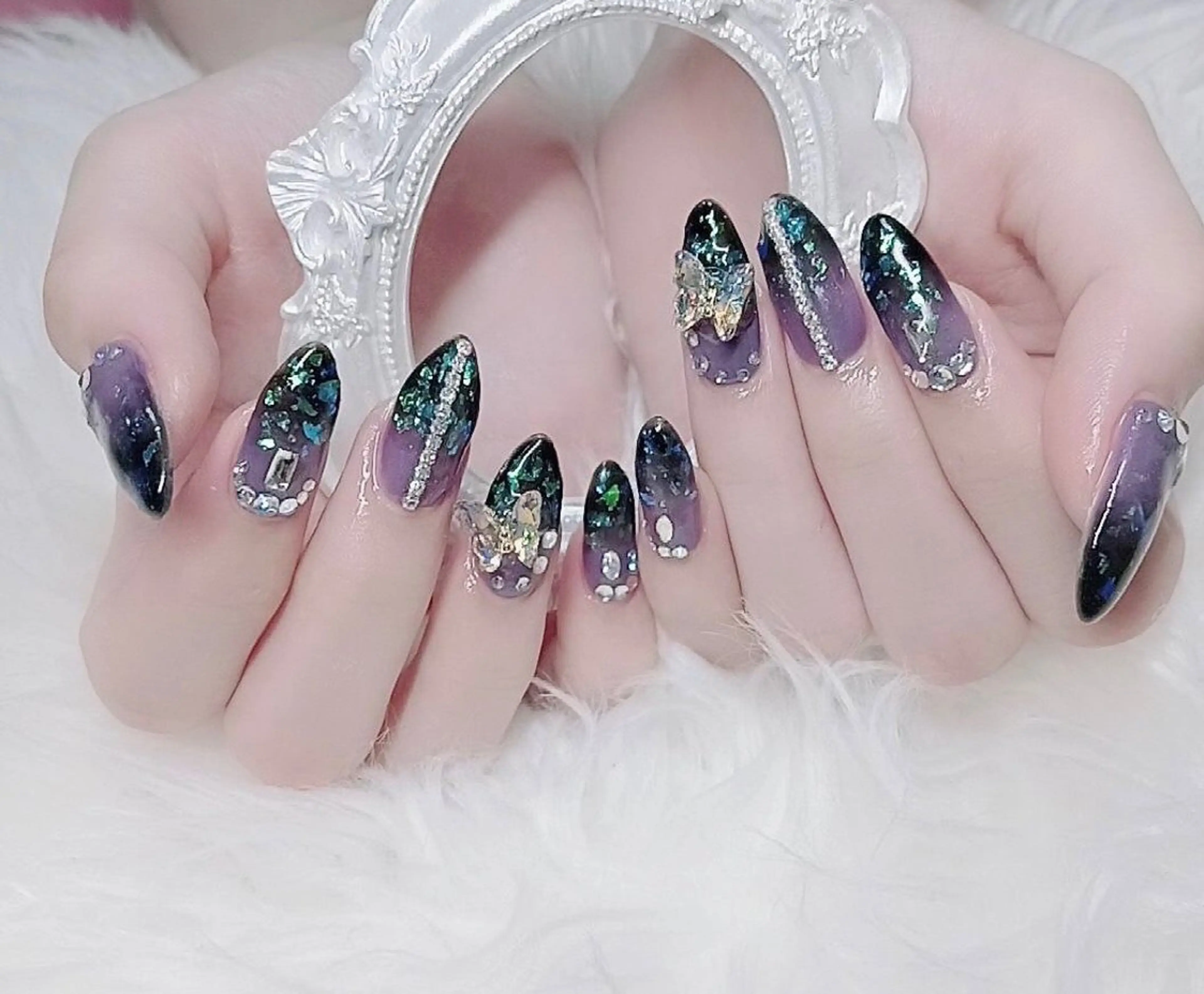 ネイル Hanaai Salon新宿店のネイルデザイン