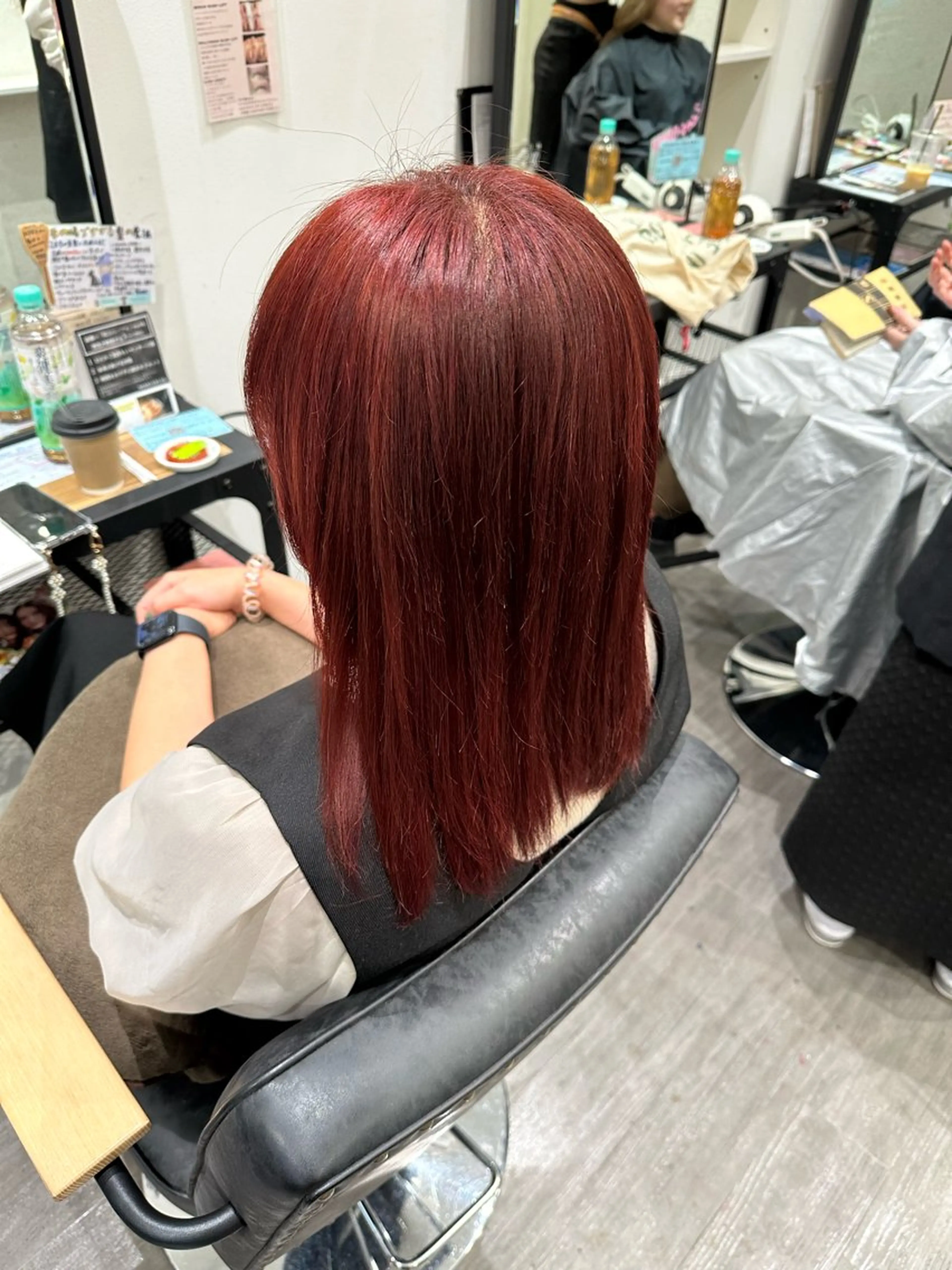 ミディアム カラー レッドカラー カット ヘアカラー トリートメント 艶髪レイヤー上田 紗也🇰🇷💗のヘアスタイル