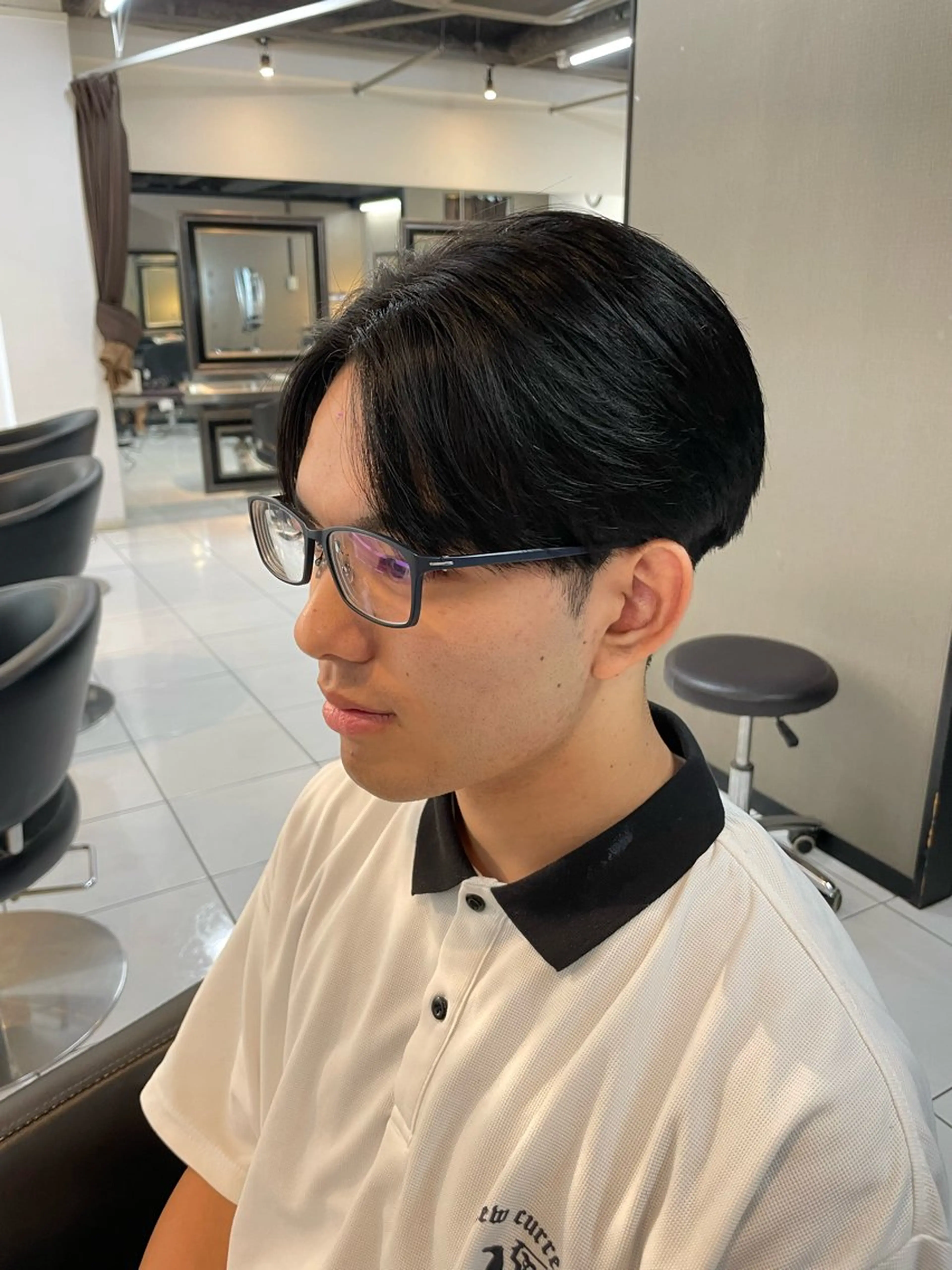ショート カラー パーマ メンズ センターパート メンズパーマ 刈り上げ 縮毛矯正 カット 縮毛矯正 🔥お値段以上🔥 メンズ特化たかひろのヘアスタイル