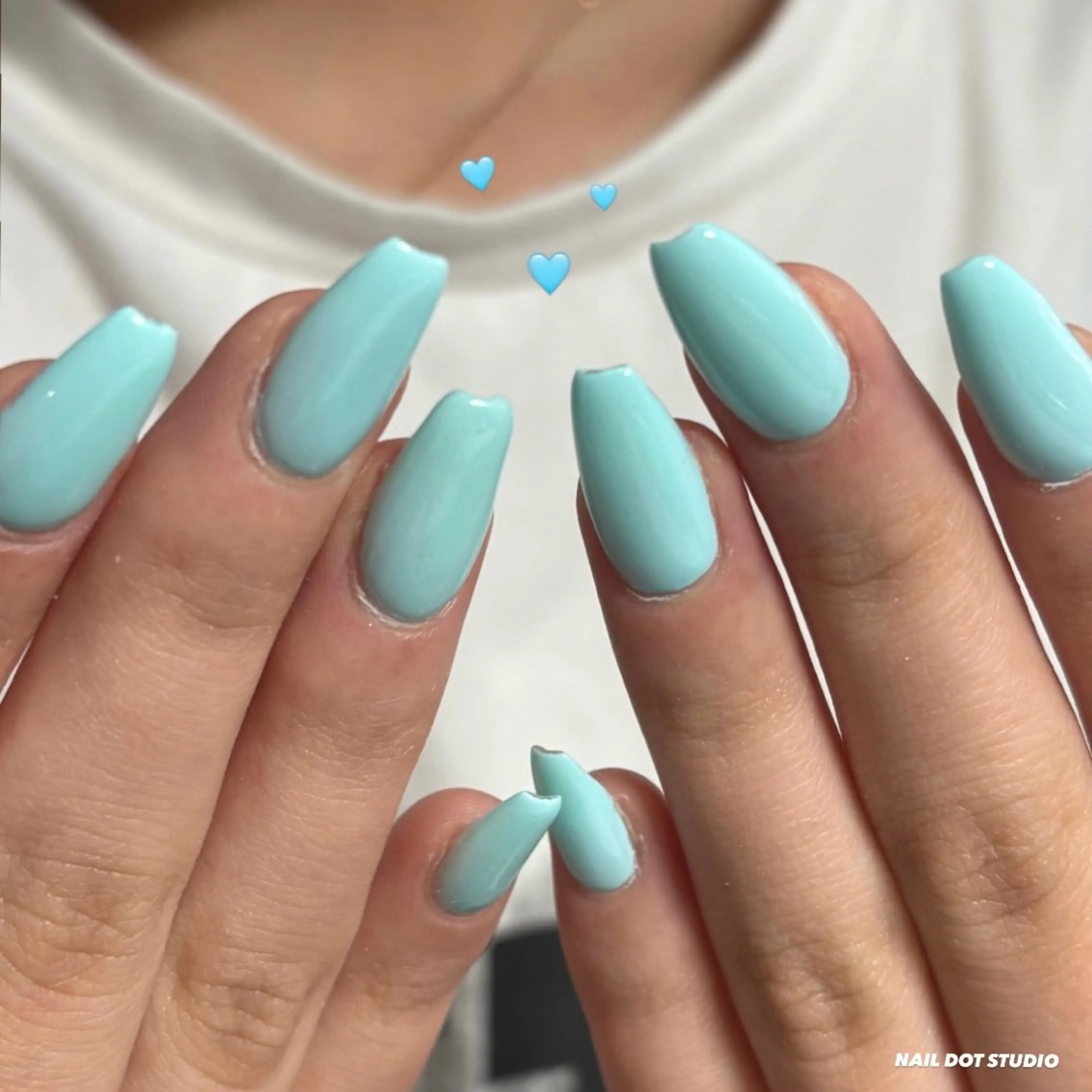 セミロング NAIL DOT STUDIOsaraのネイルデザイン