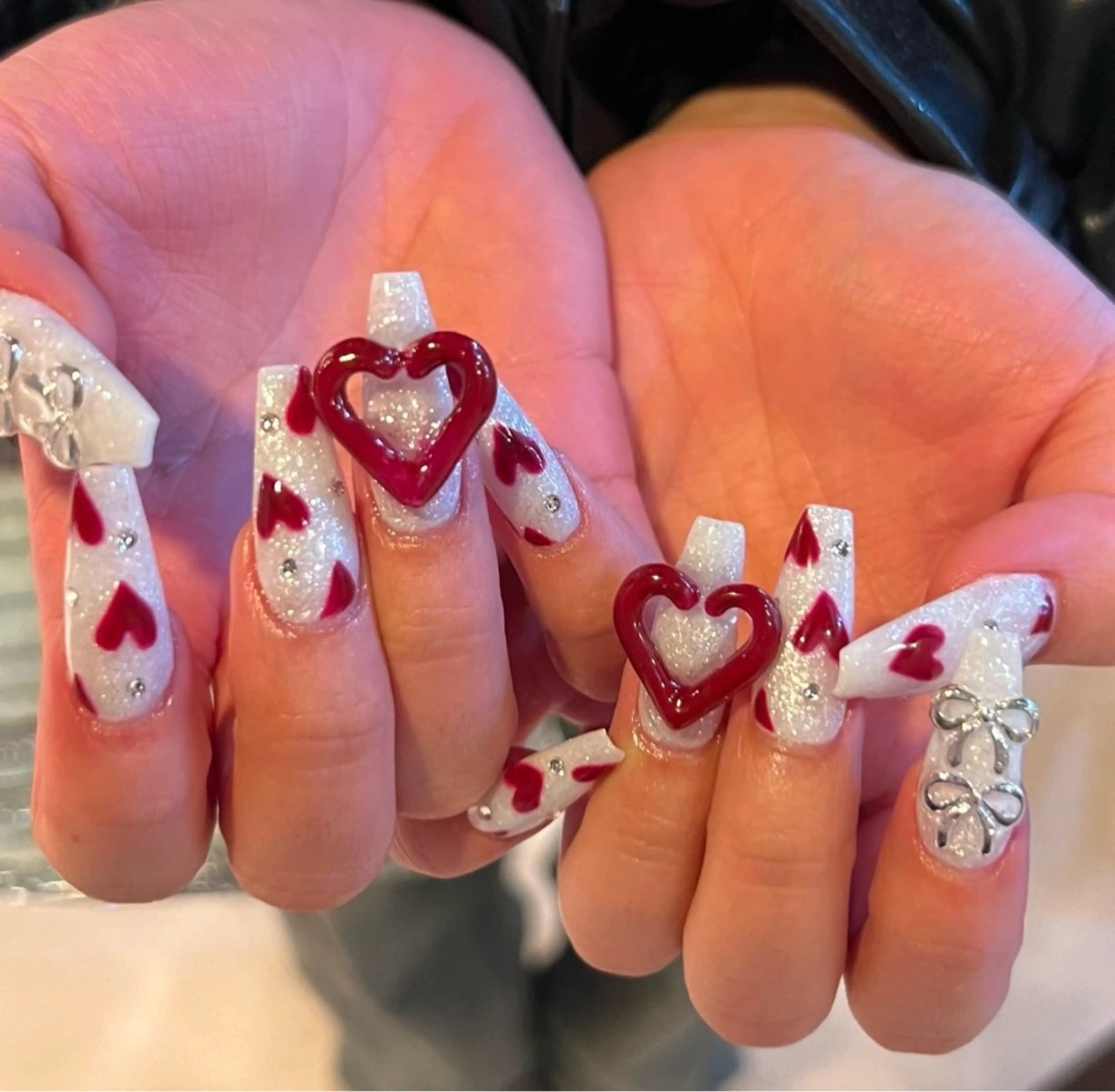 ネイル グラデーション キラキラネイル ワンカラーネイル 冬ネイル Jenn Nail Salonのネイルデザイン