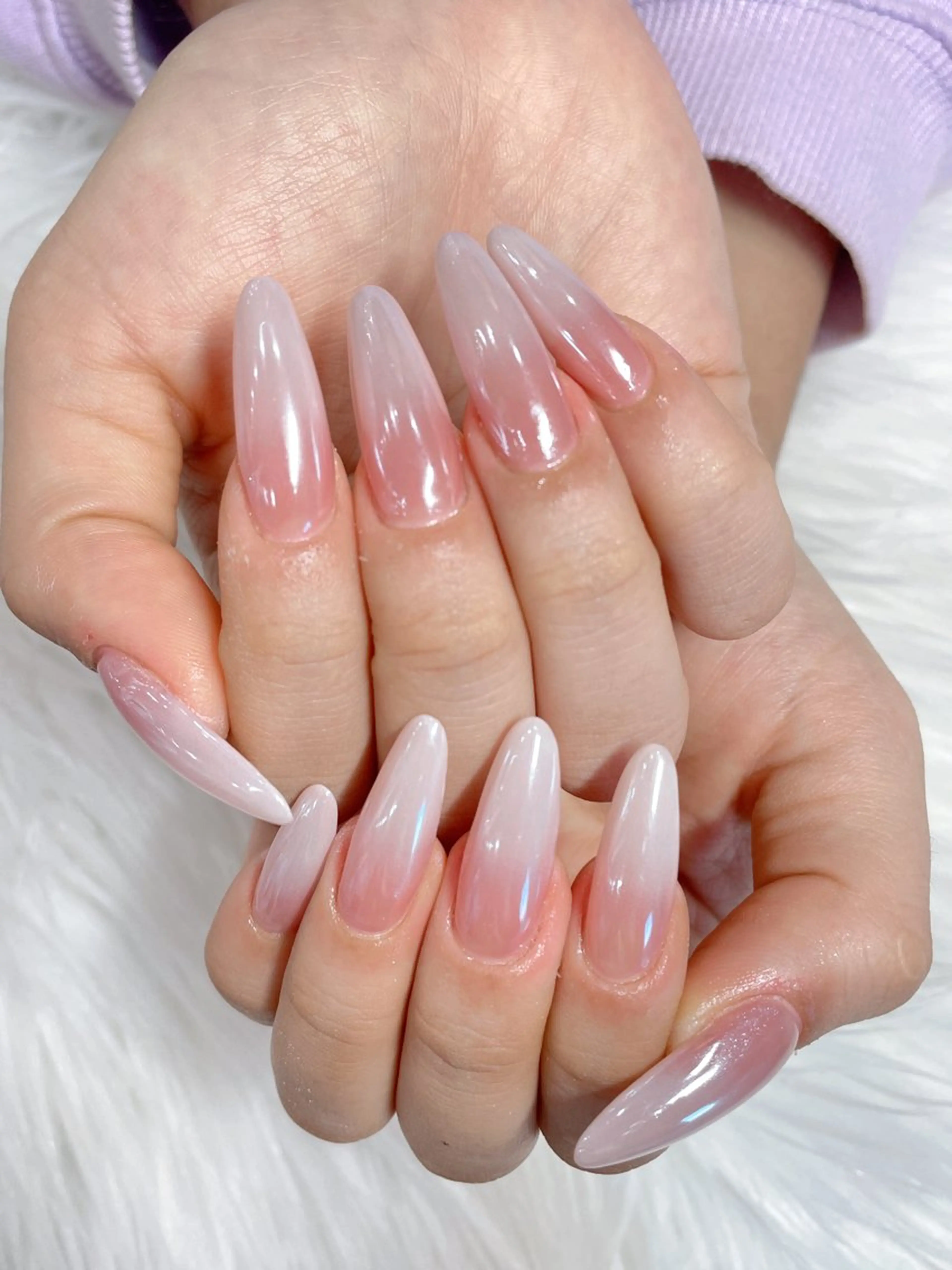 ネイル オーロラネイル キラキラネイル ハンドネイル FLY Nail Salonのネイルデザイン